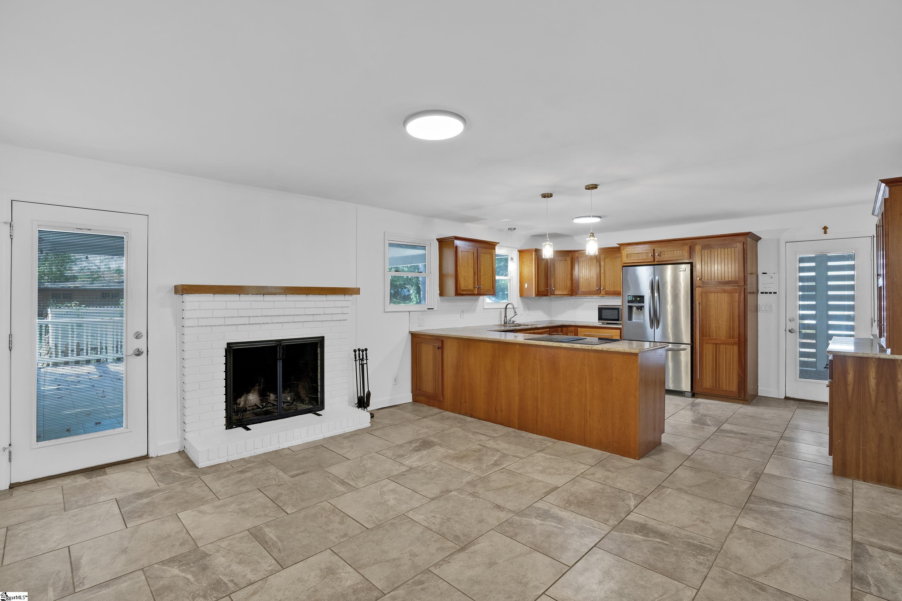 108 Holmes Drive Property Photo 11