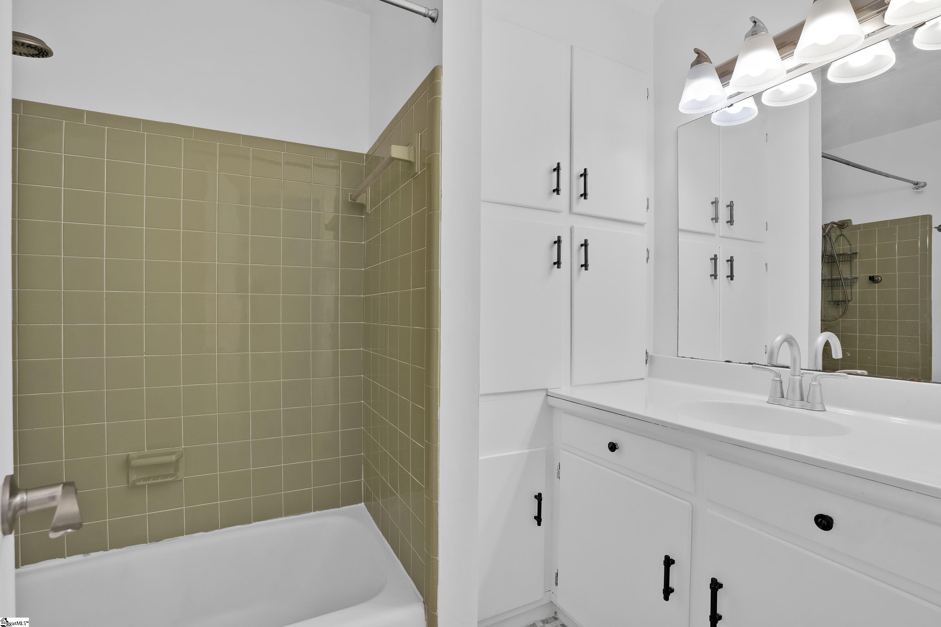 108 Holmes Drive Property Photo 15