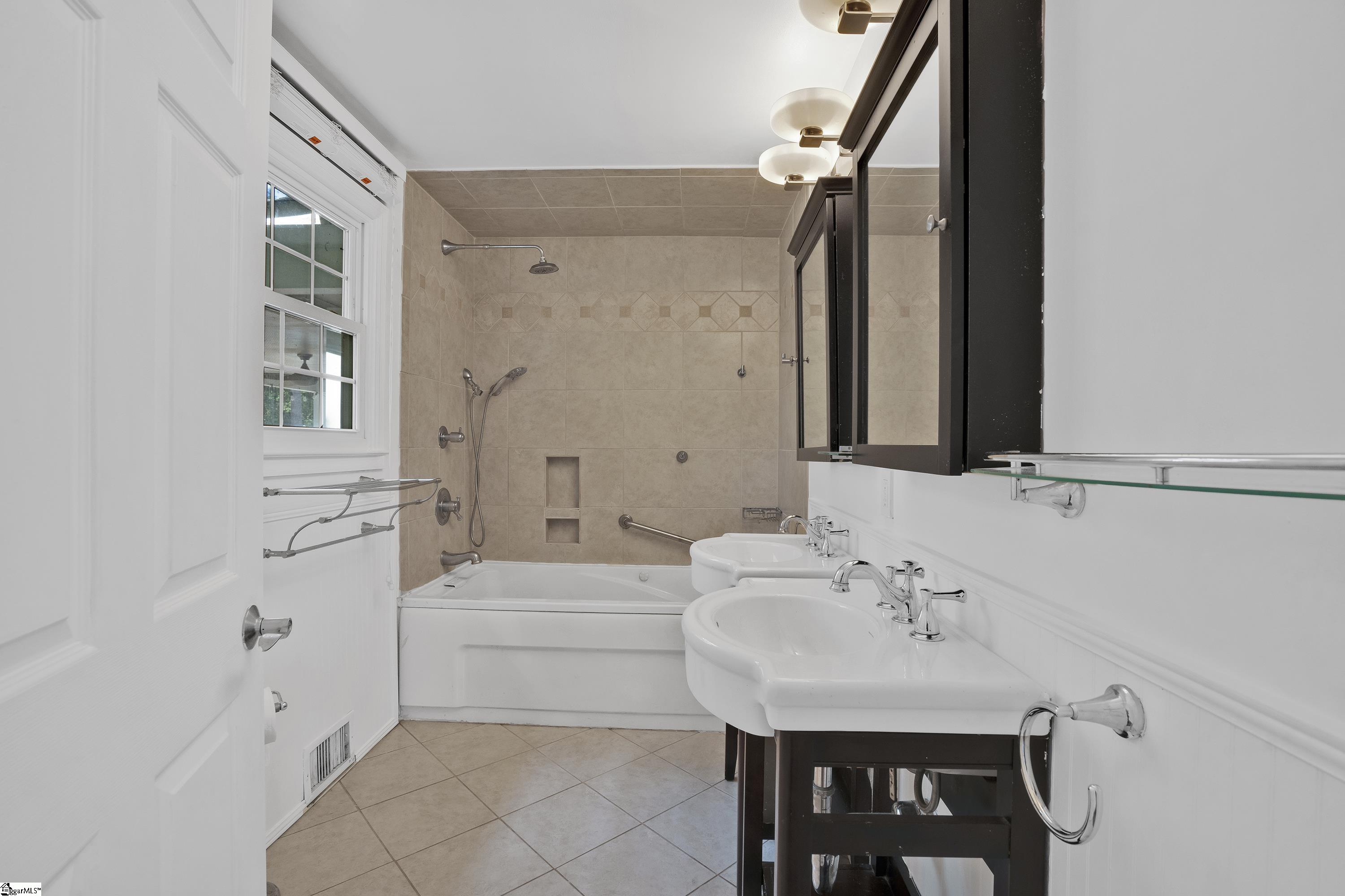 108 Holmes Drive Property Photo 20