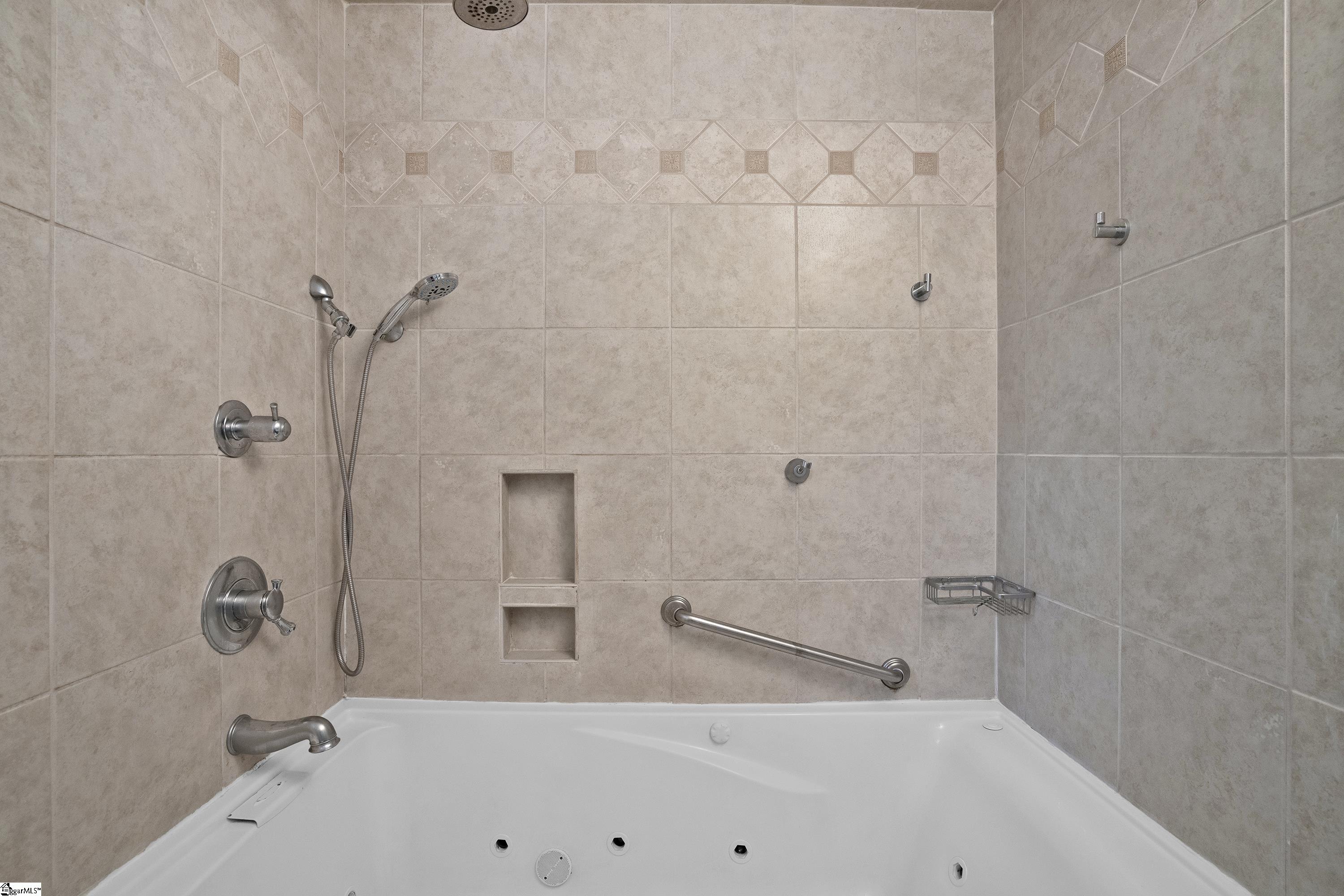 108 Holmes Drive Property Photo 21