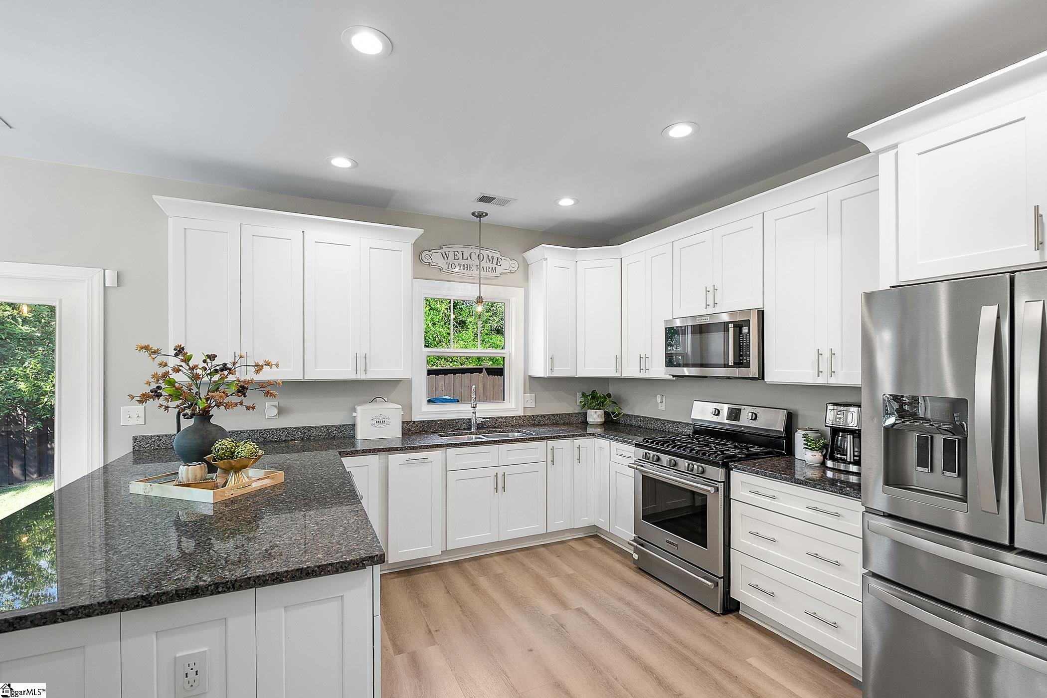 305 Pine Street Property Photo 15