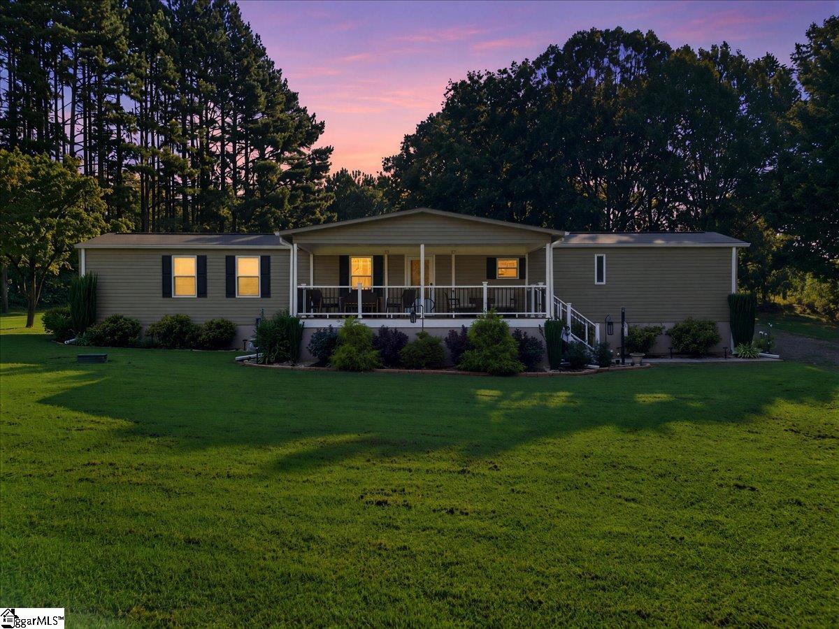 2161 Dickson Road Property Photo 2
