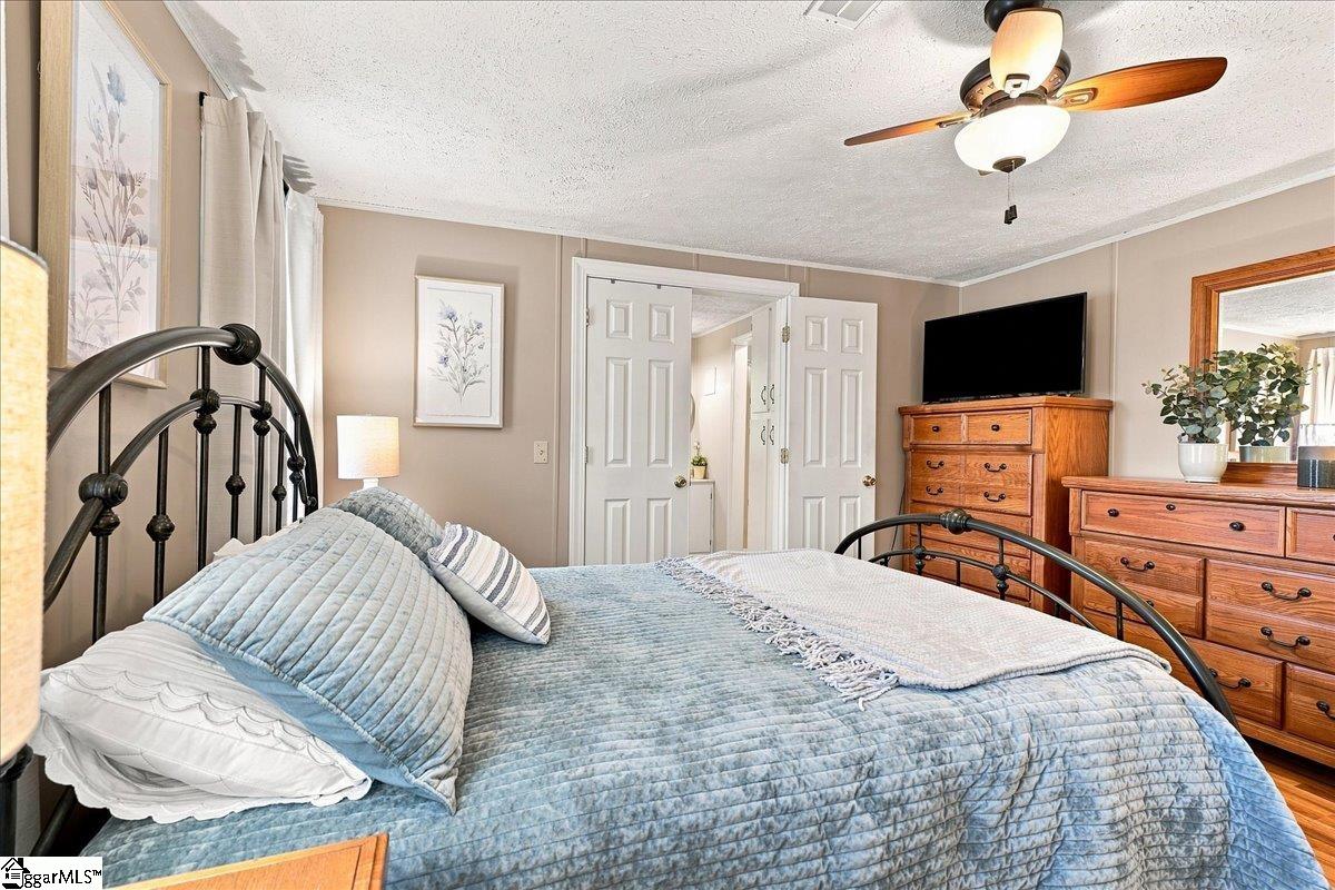 2161 Dickson Road Property Photo 22