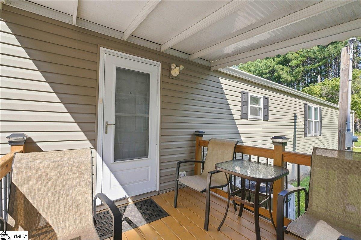 2161 Dickson Road Property Photo 36