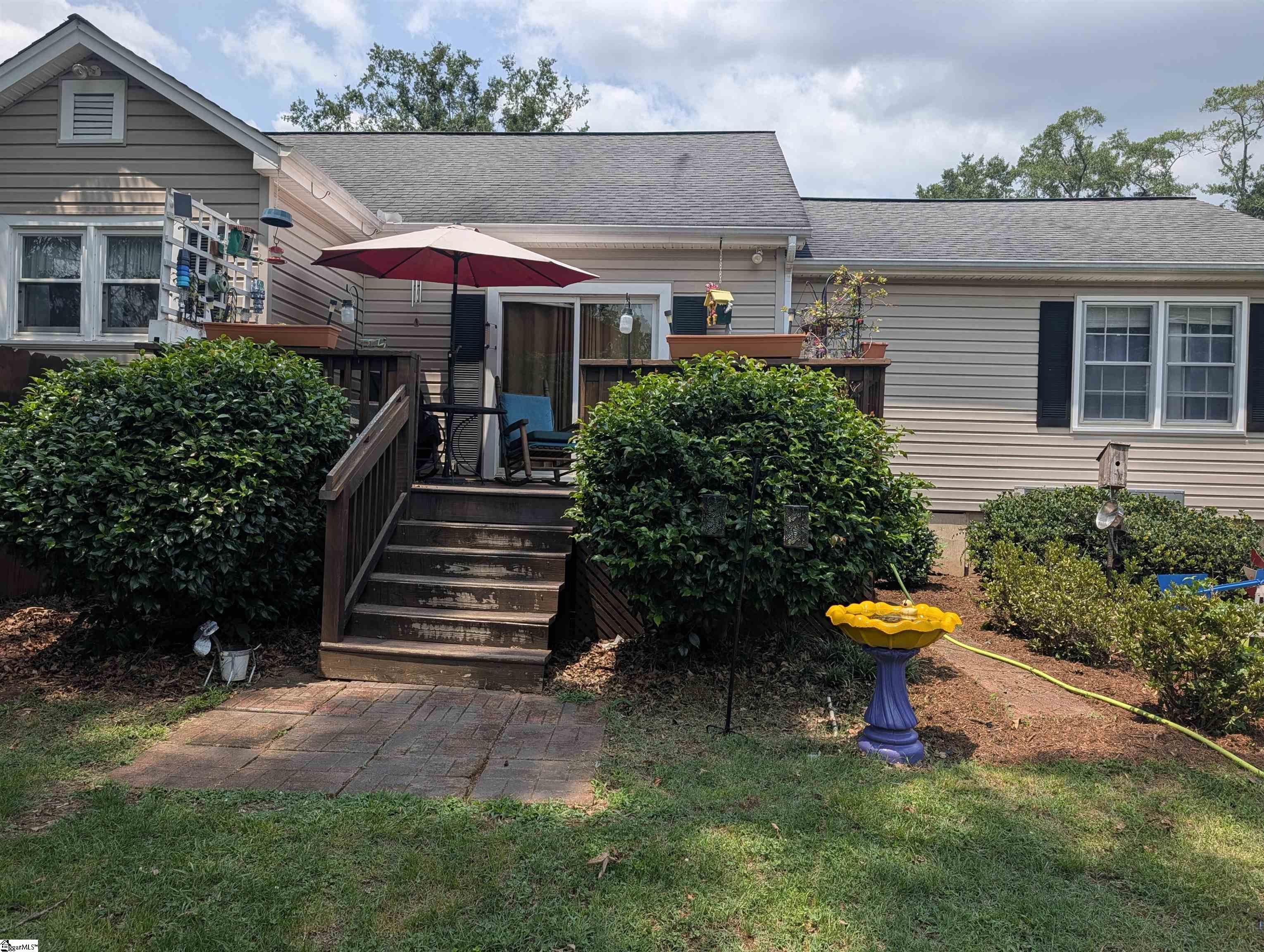 302 Caldwell Street Property Photo 3