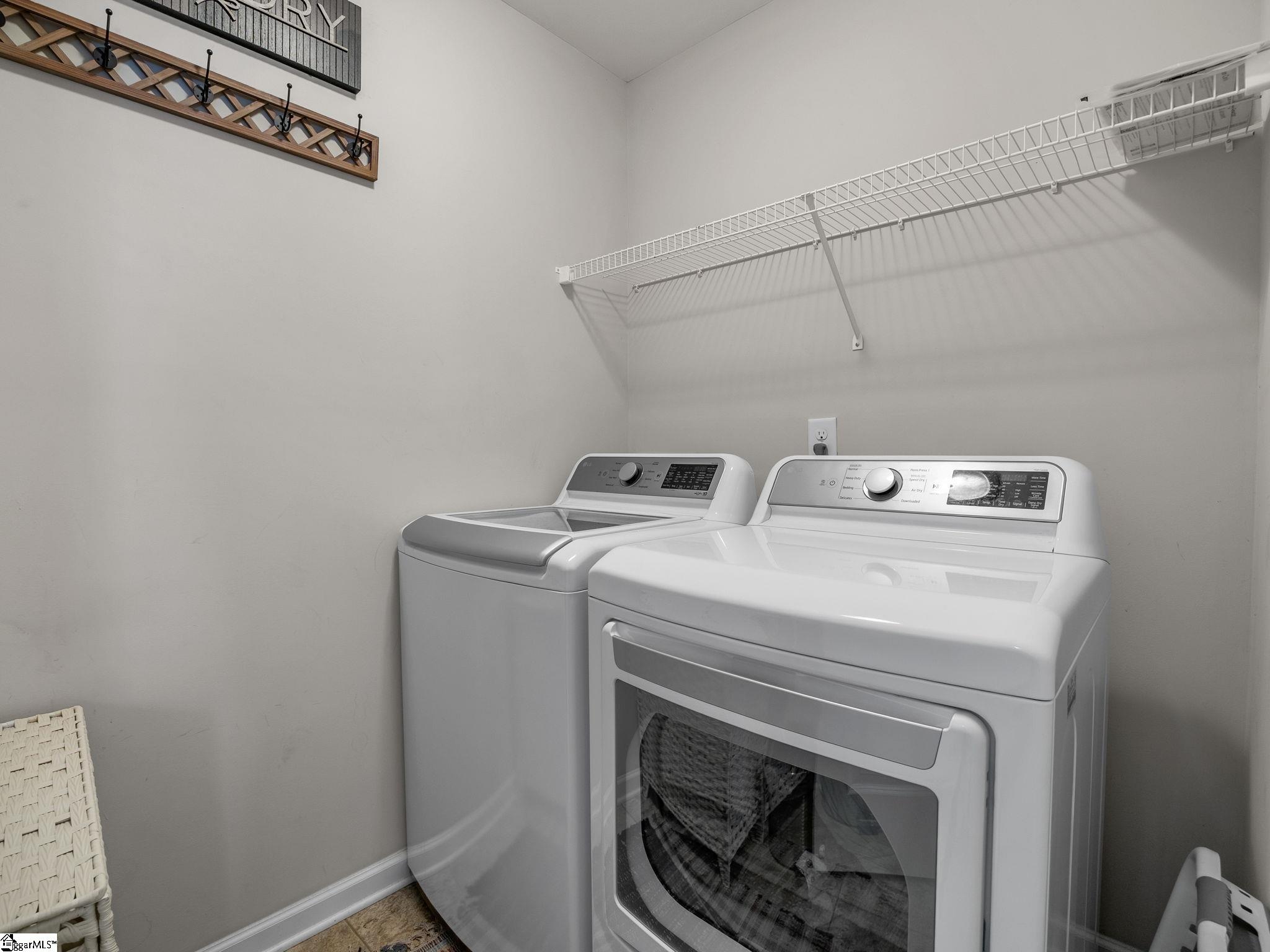 206 E Fair Haven Lane Property Photo 34
