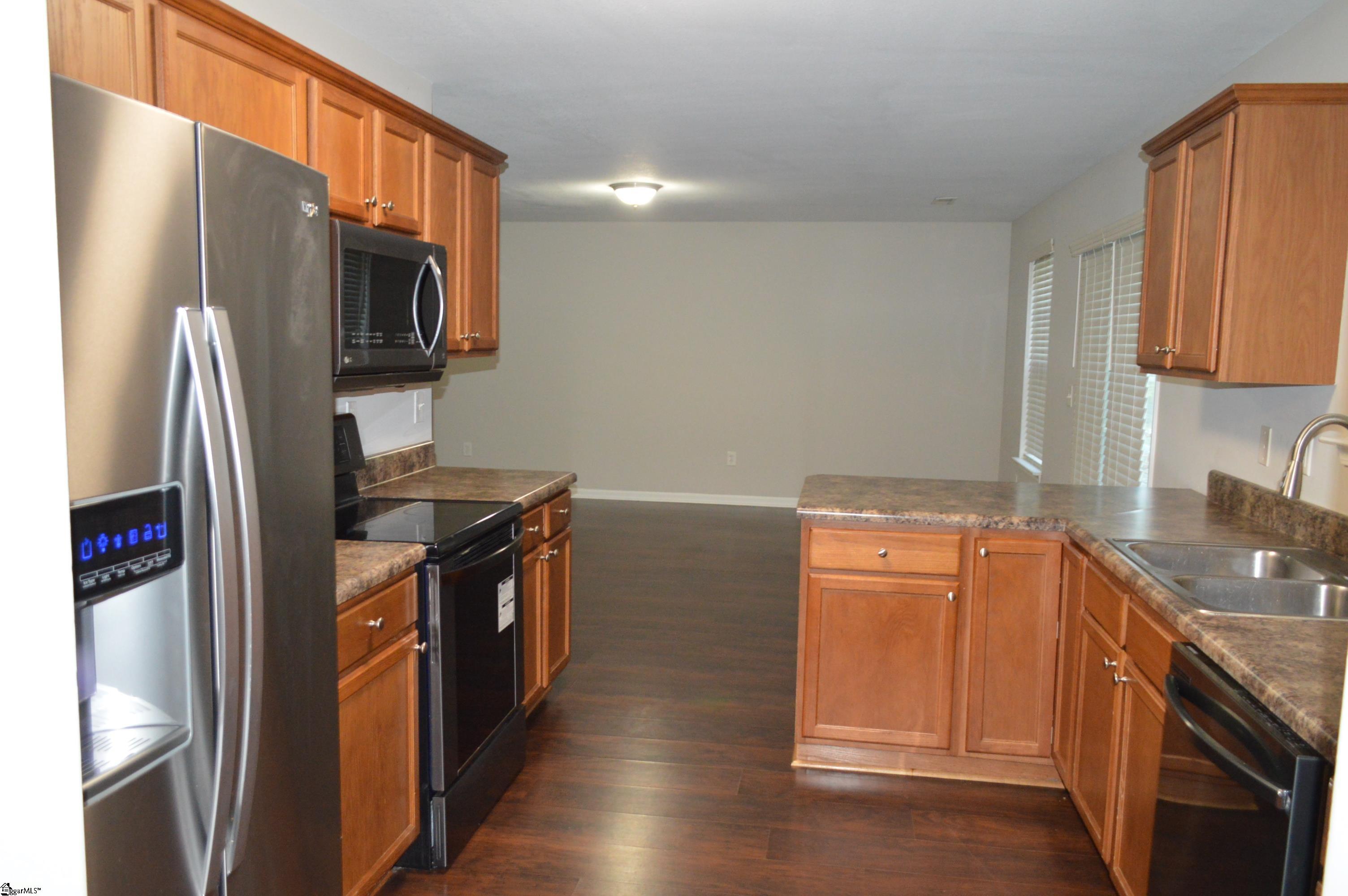223 Stockbridge Drive Property Photo 6