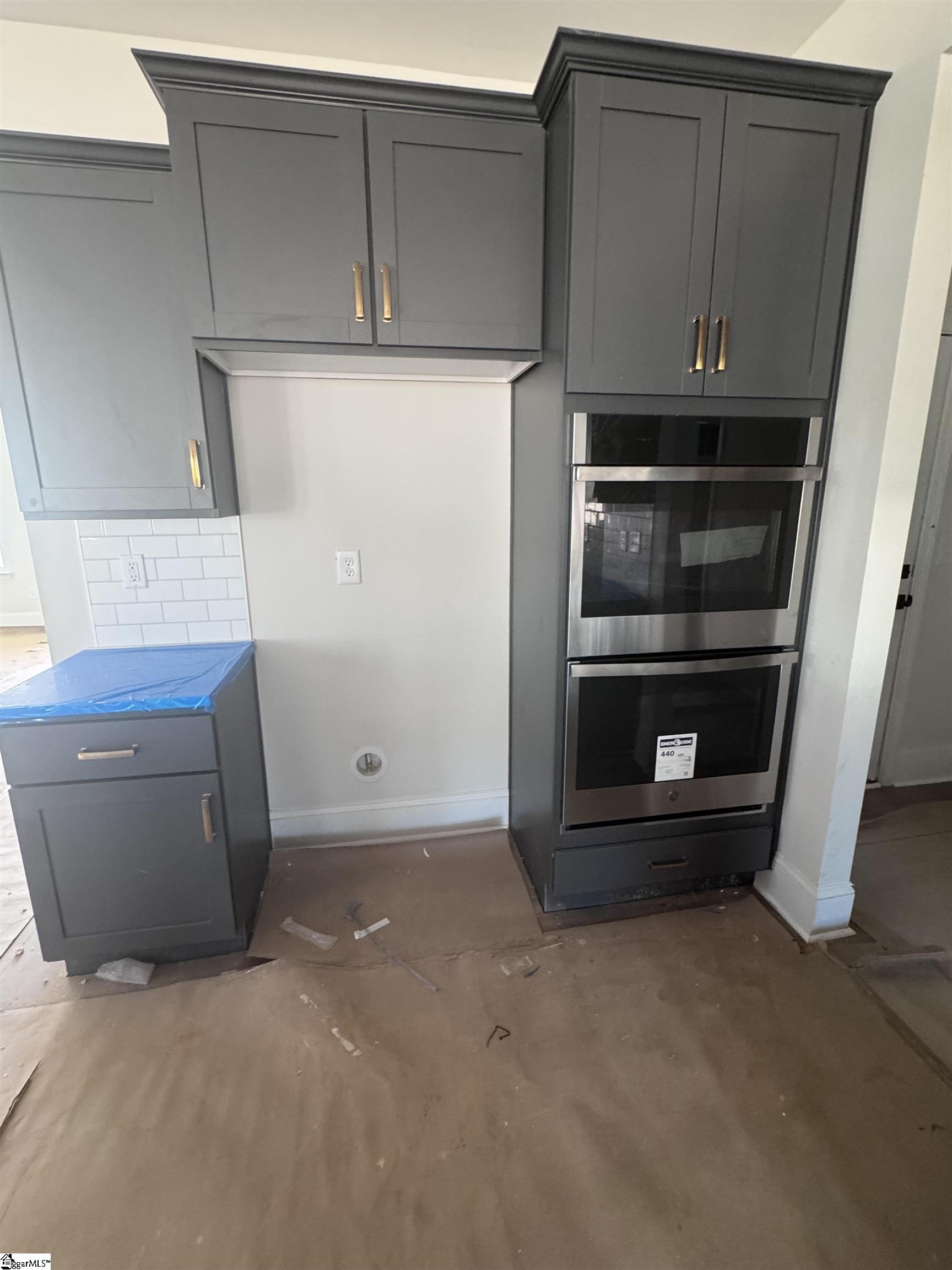 504 Kilkenny Court Property Photo 8