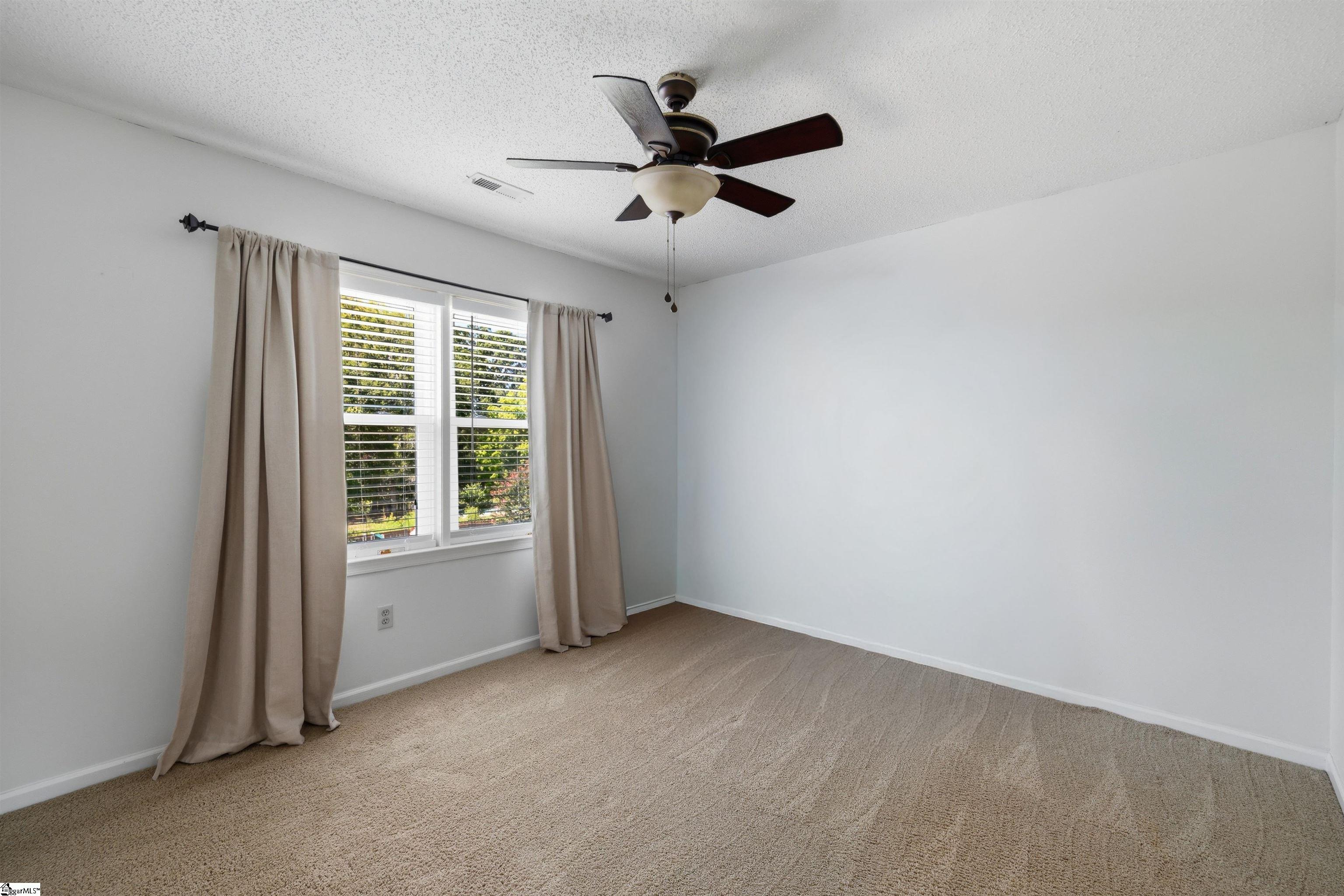 5 Winterthur Court Property Photo 27