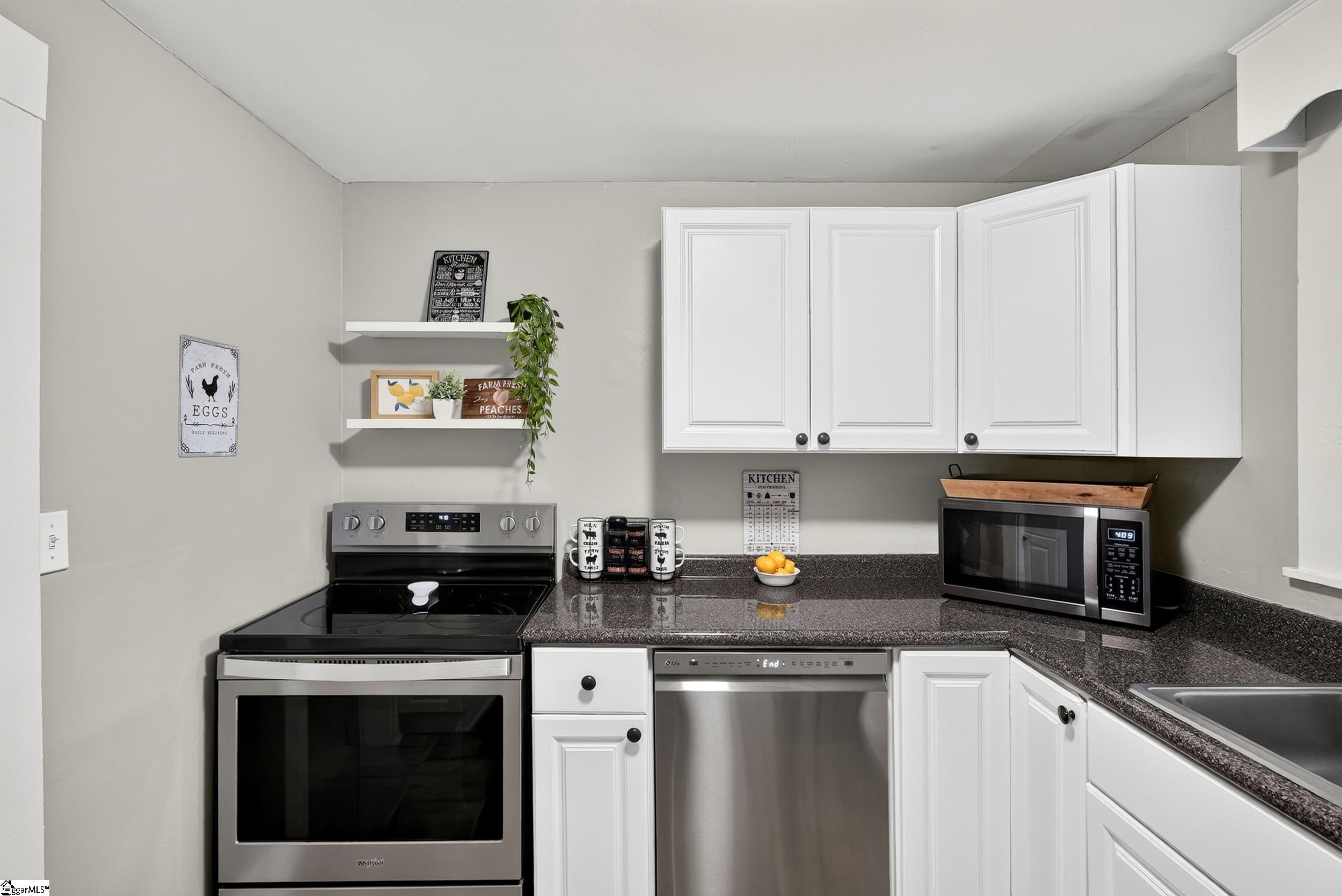 121 Bleckley Avenue Property Photo 14