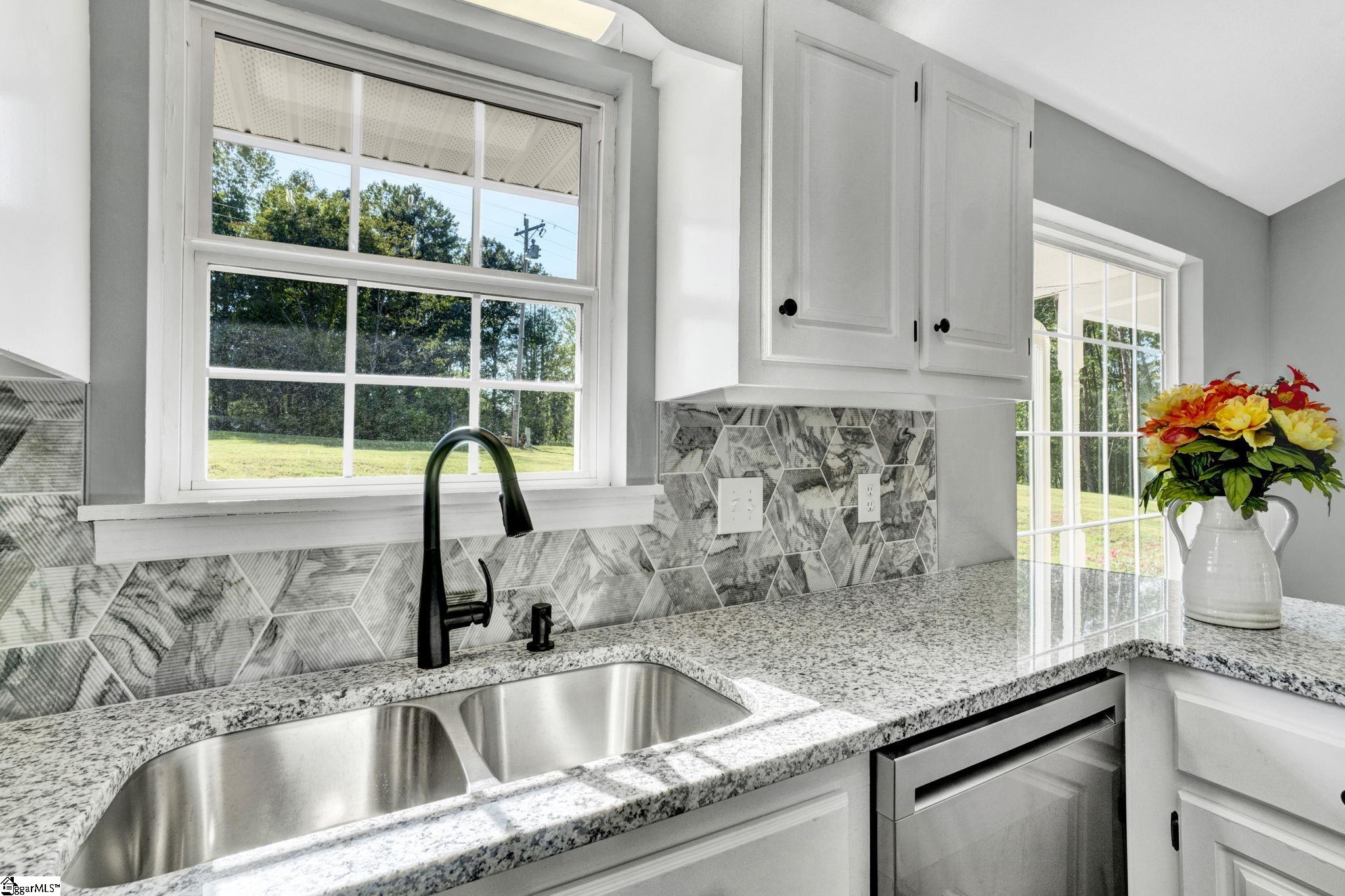 425 N Mt Tabor Church Road Property Photo 13