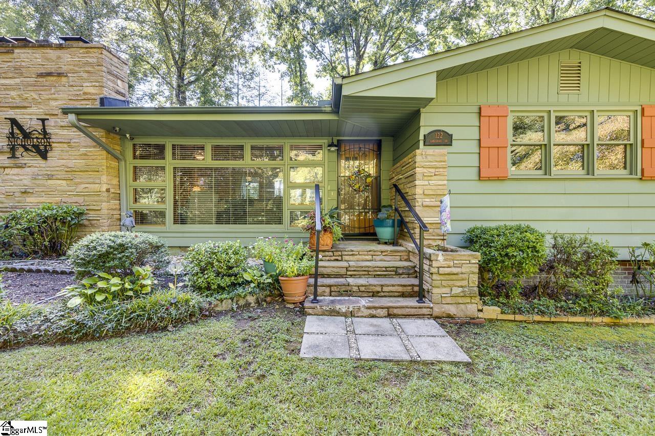 122 Lakeshore Drive Property Photo 4