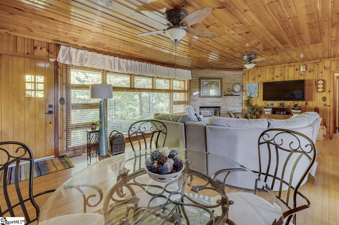 122 Lakeshore Drive Property Photo 13