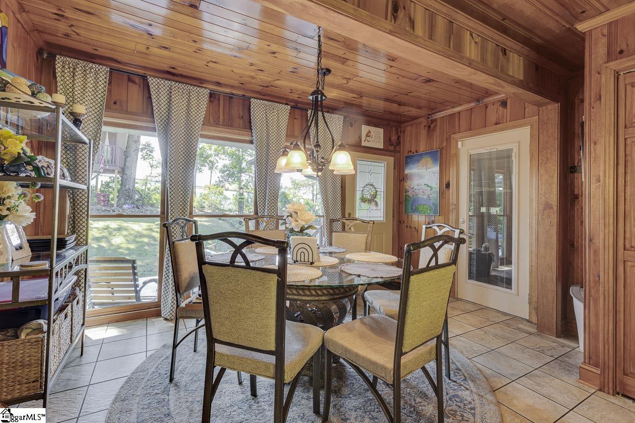 122 Lakeshore Drive Property Photo 20