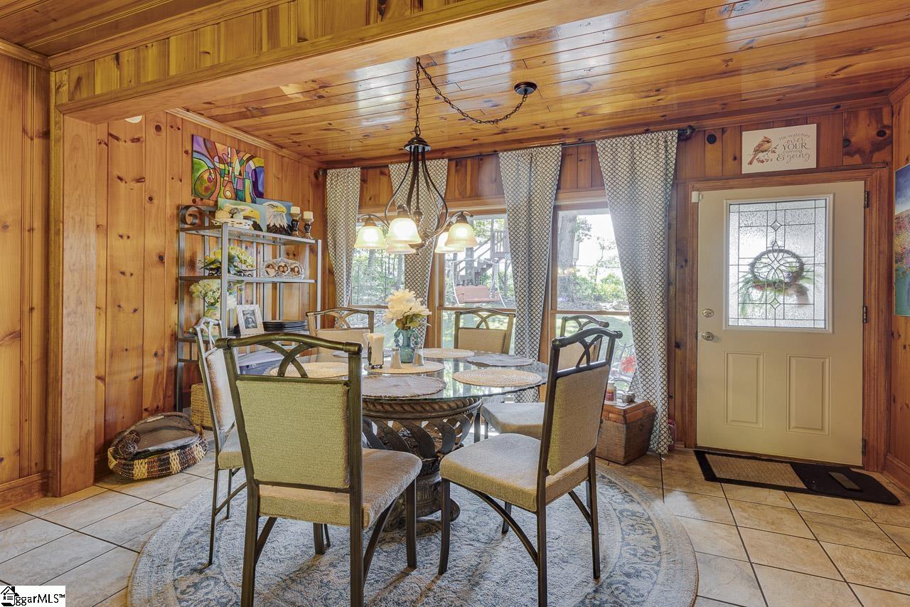 122 Lakeshore Drive Property Photo 22