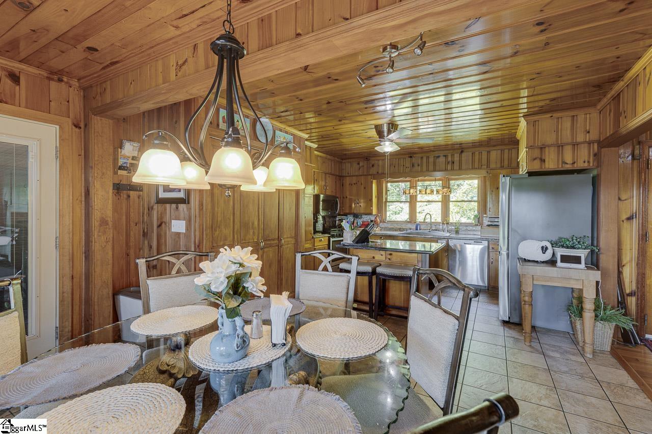 122 Lakeshore Drive Property Photo 23