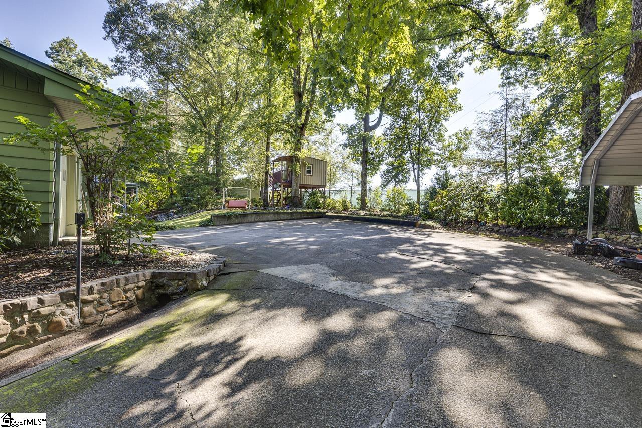 122 Lakeshore Drive Property Photo 31