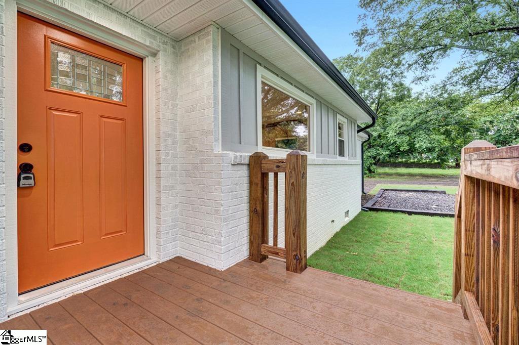 2141 Mayo Road Property Photo 2