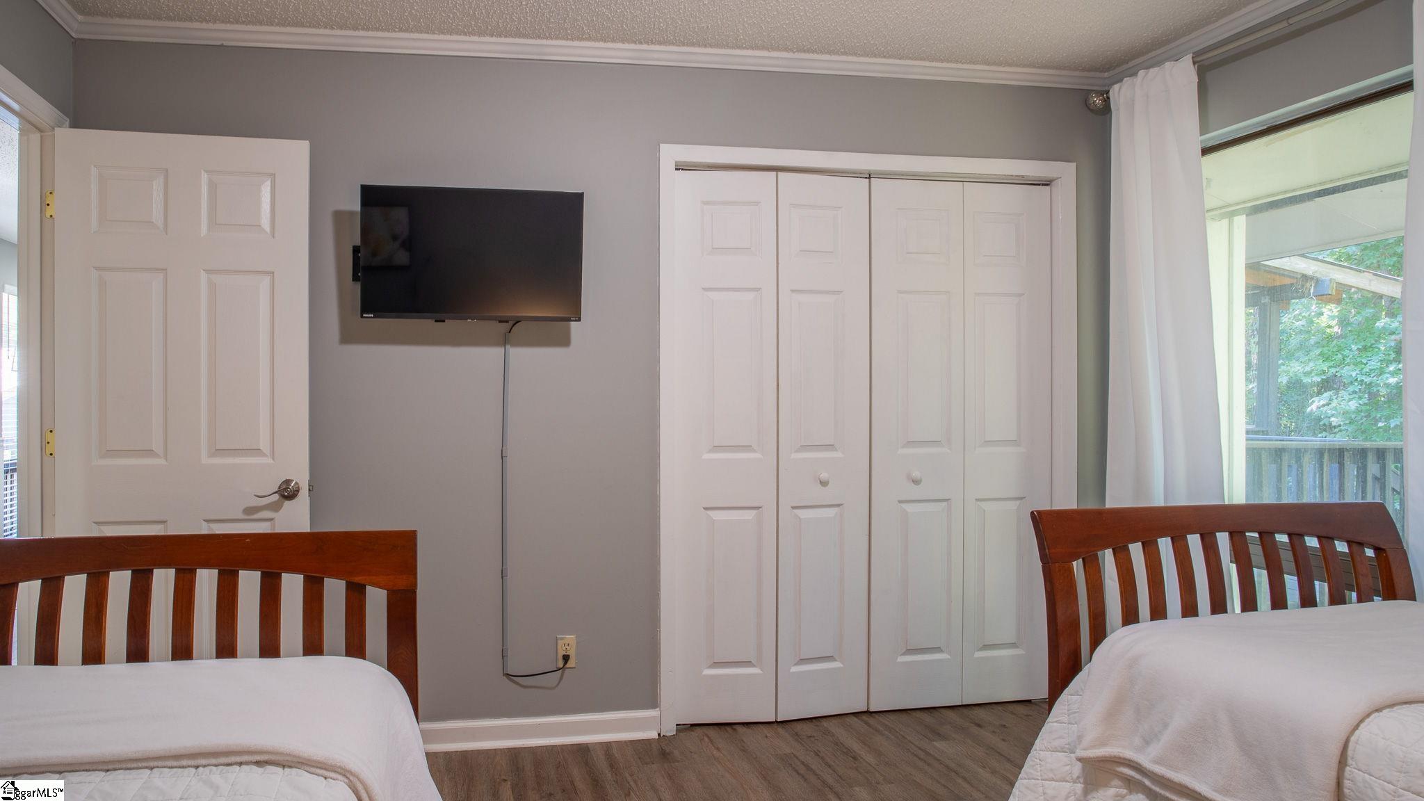111 Oakdale Drive Property Photo 18