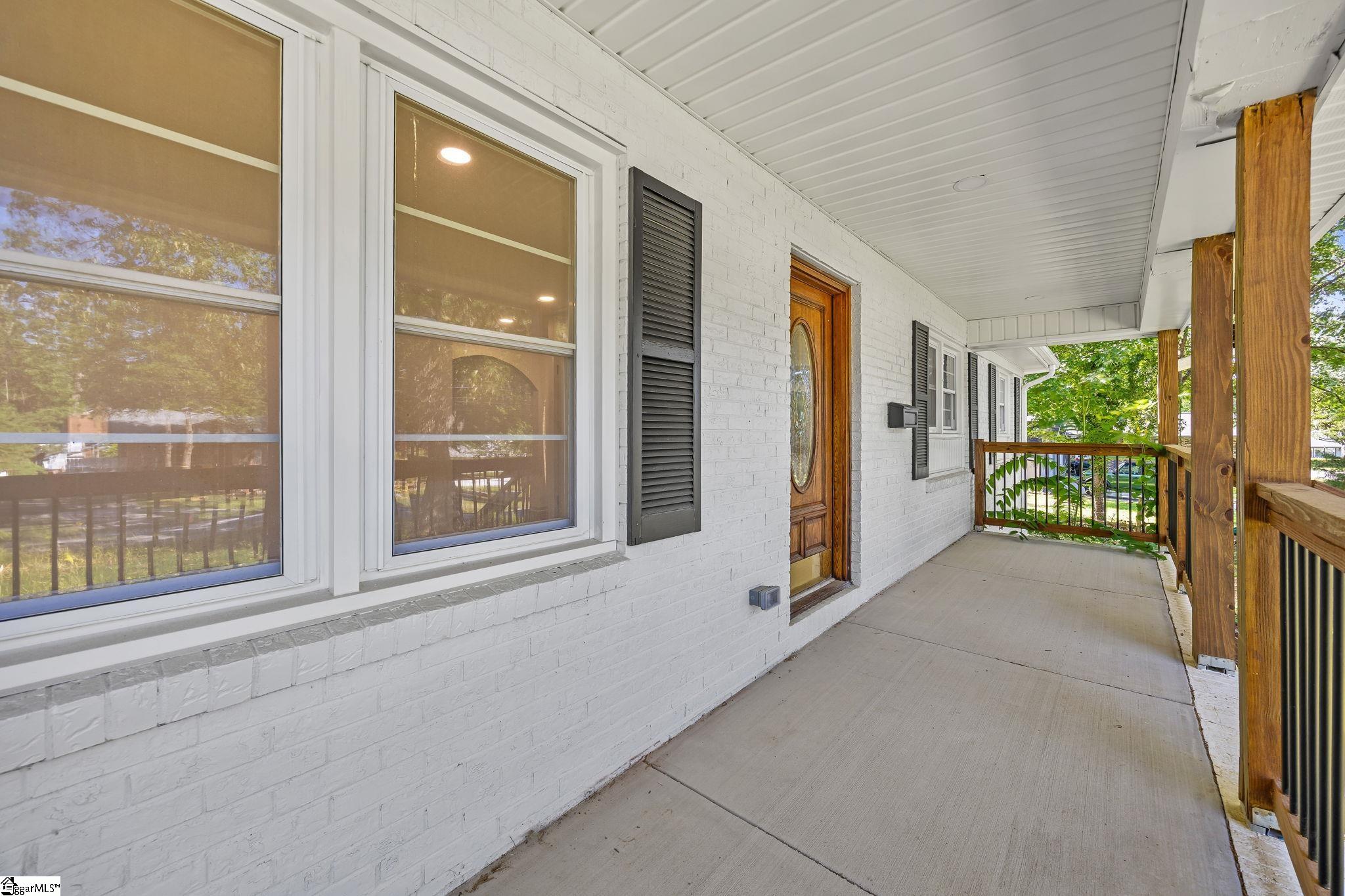13 Bedford Lane Property Photo 4