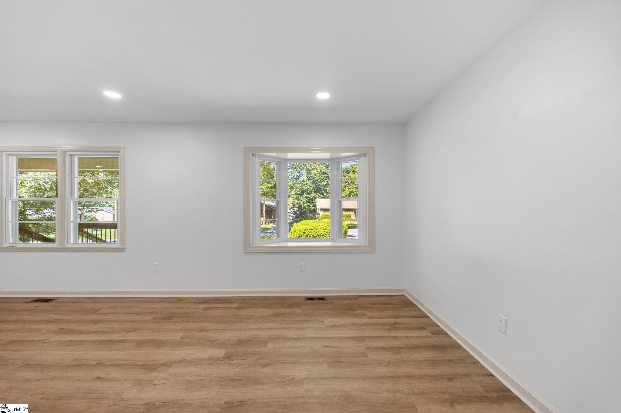 13 Bedford Lane Property Photo 8