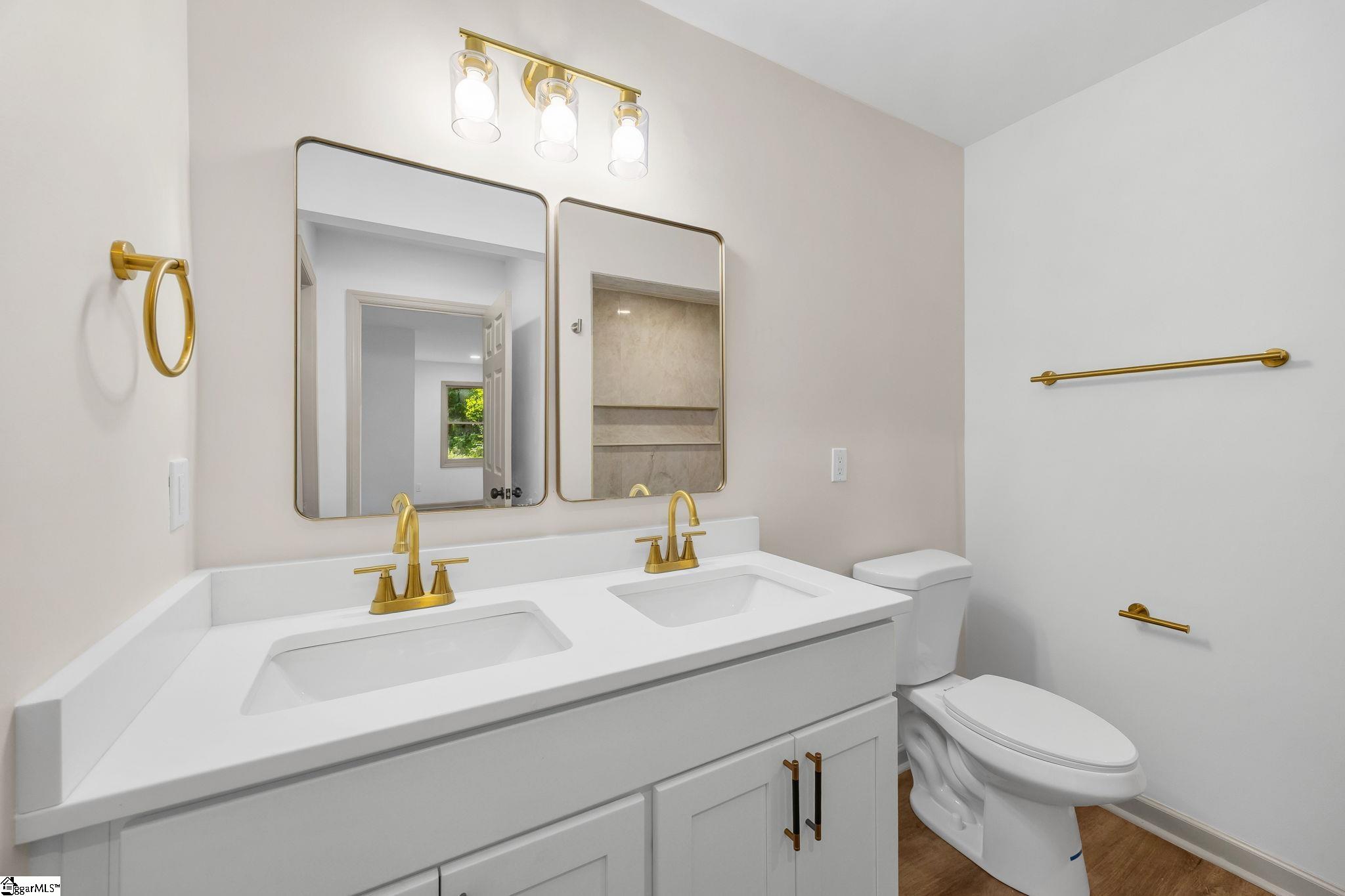 13 Bedford Lane Property Photo 29