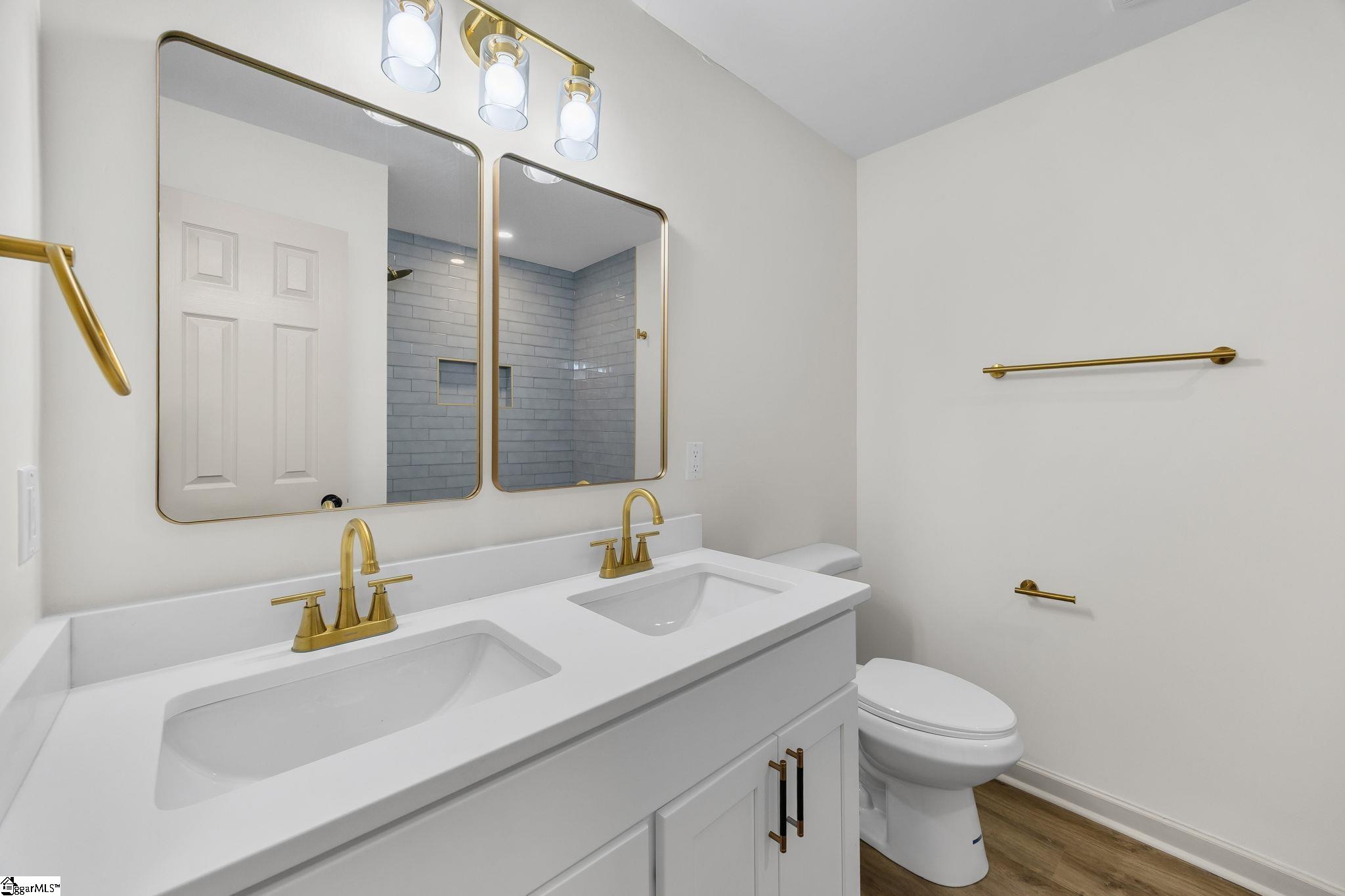 13 Bedford Lane Property Photo 32