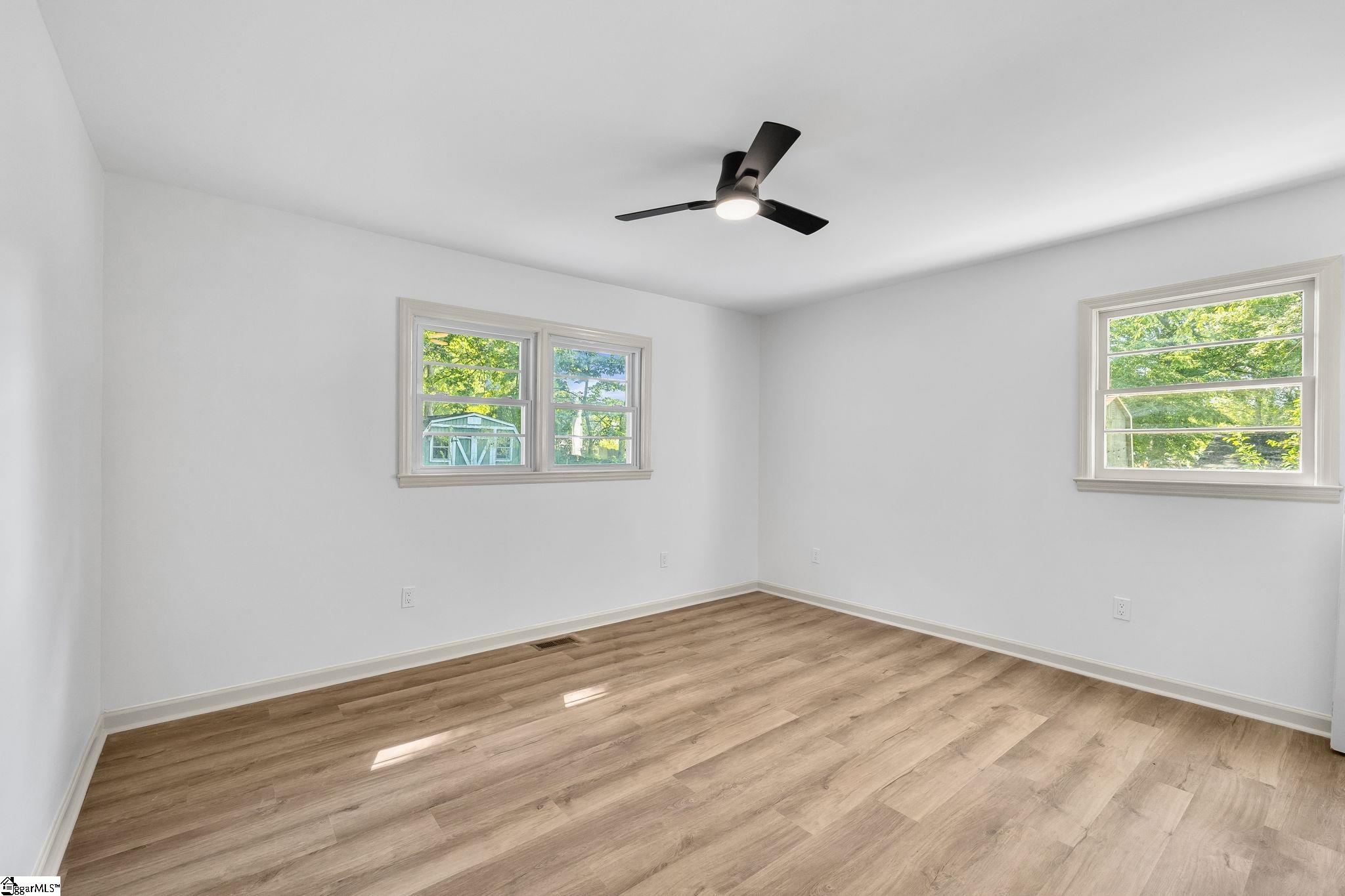 13 Bedford Lane Property Photo 34