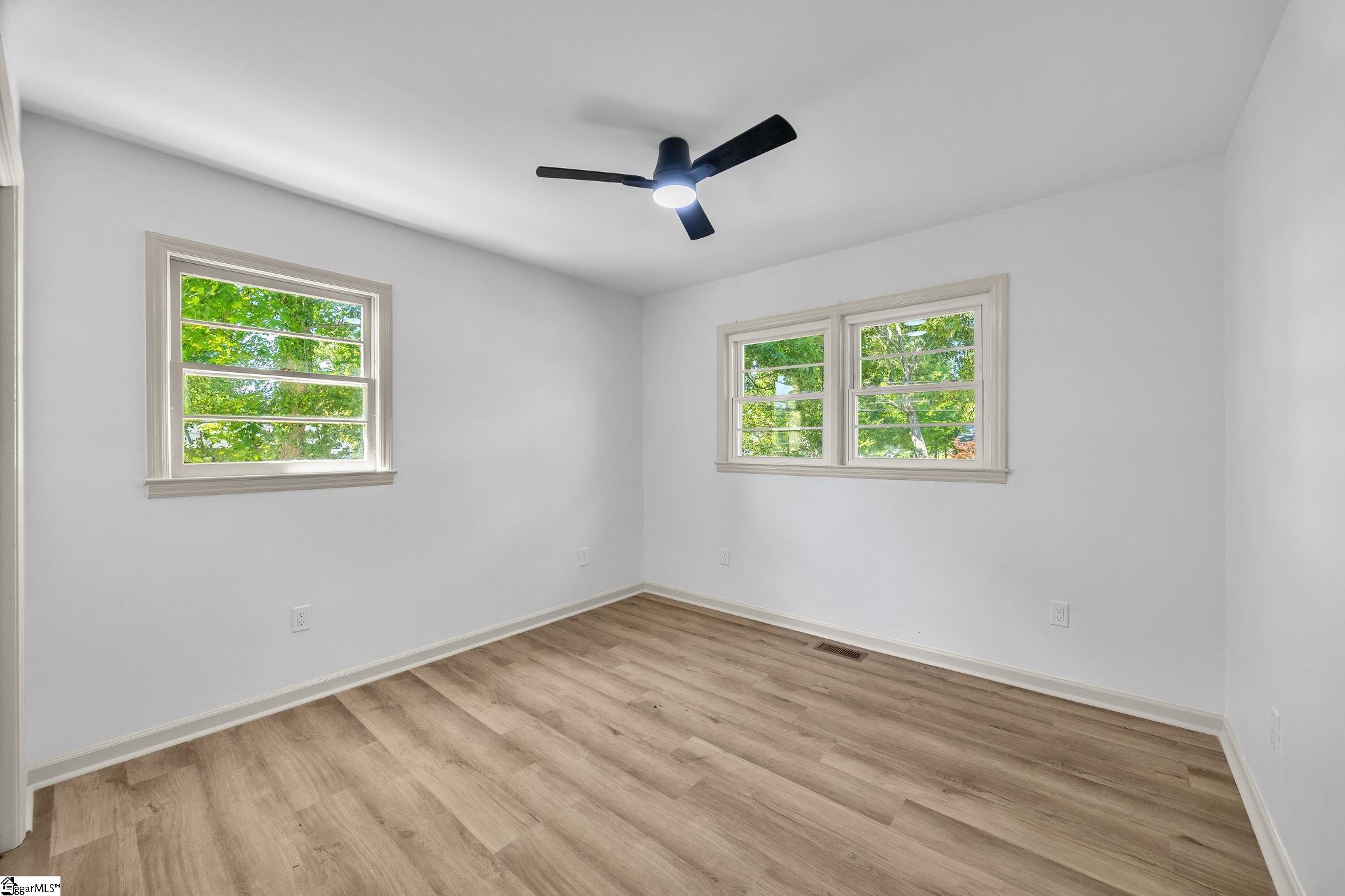 13 Bedford Lane Property Photo 36