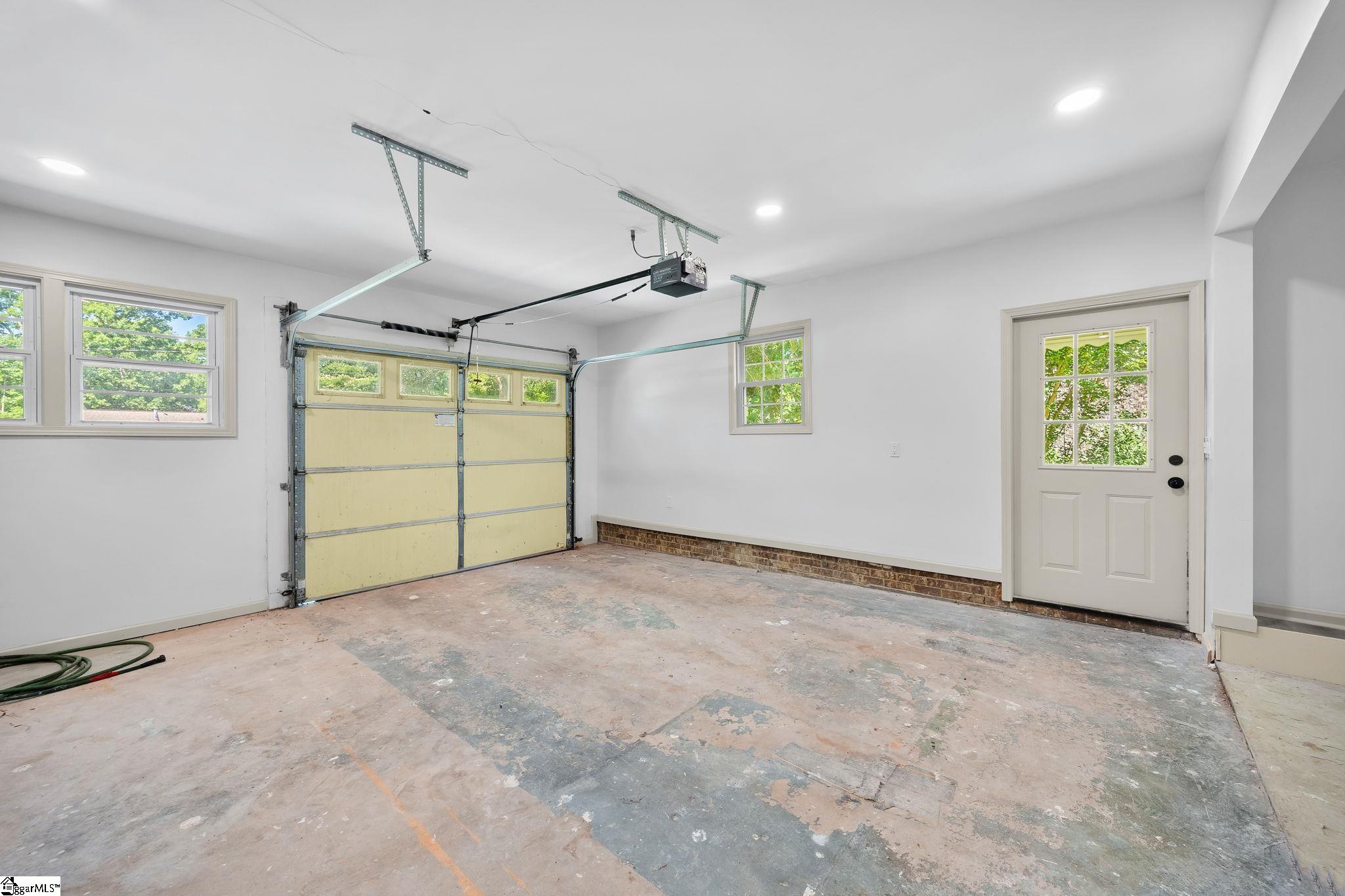 13 Bedford Lane Property Photo 40