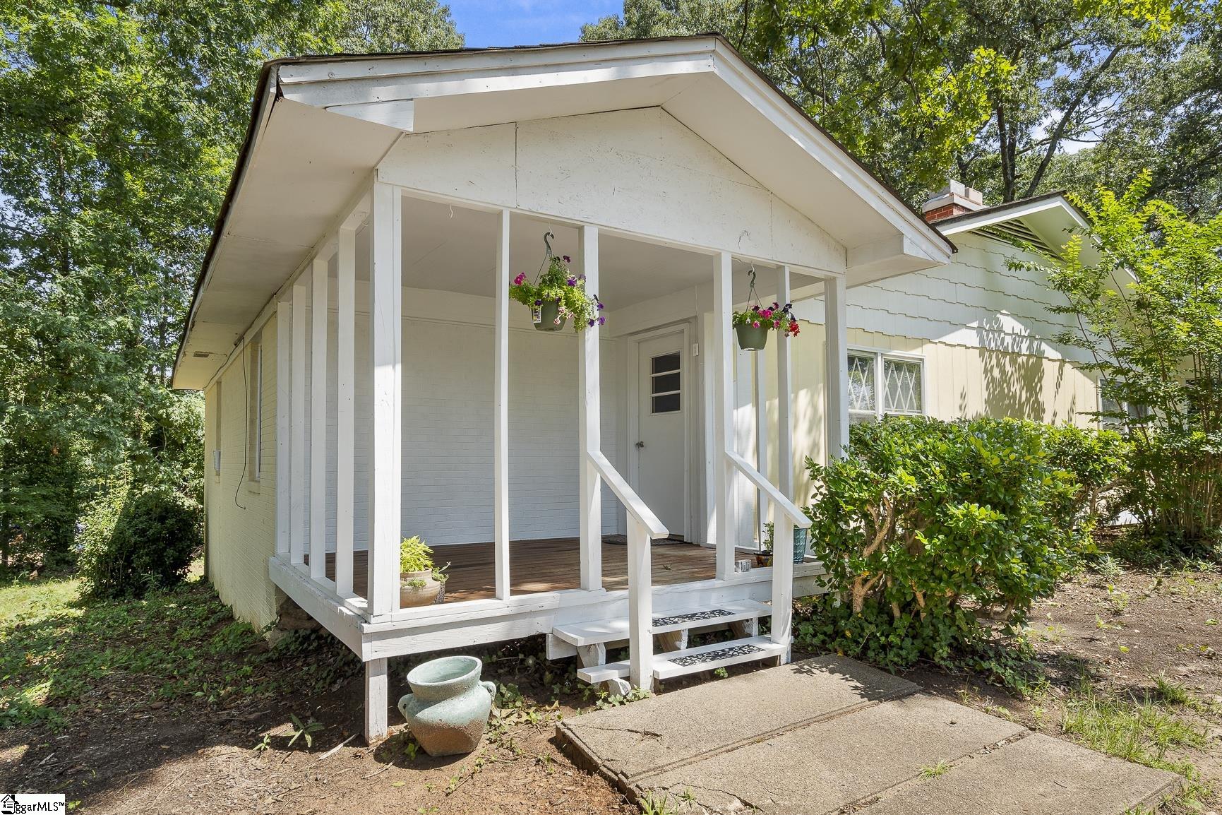 131 B D Johnston Road Property Photo 4
