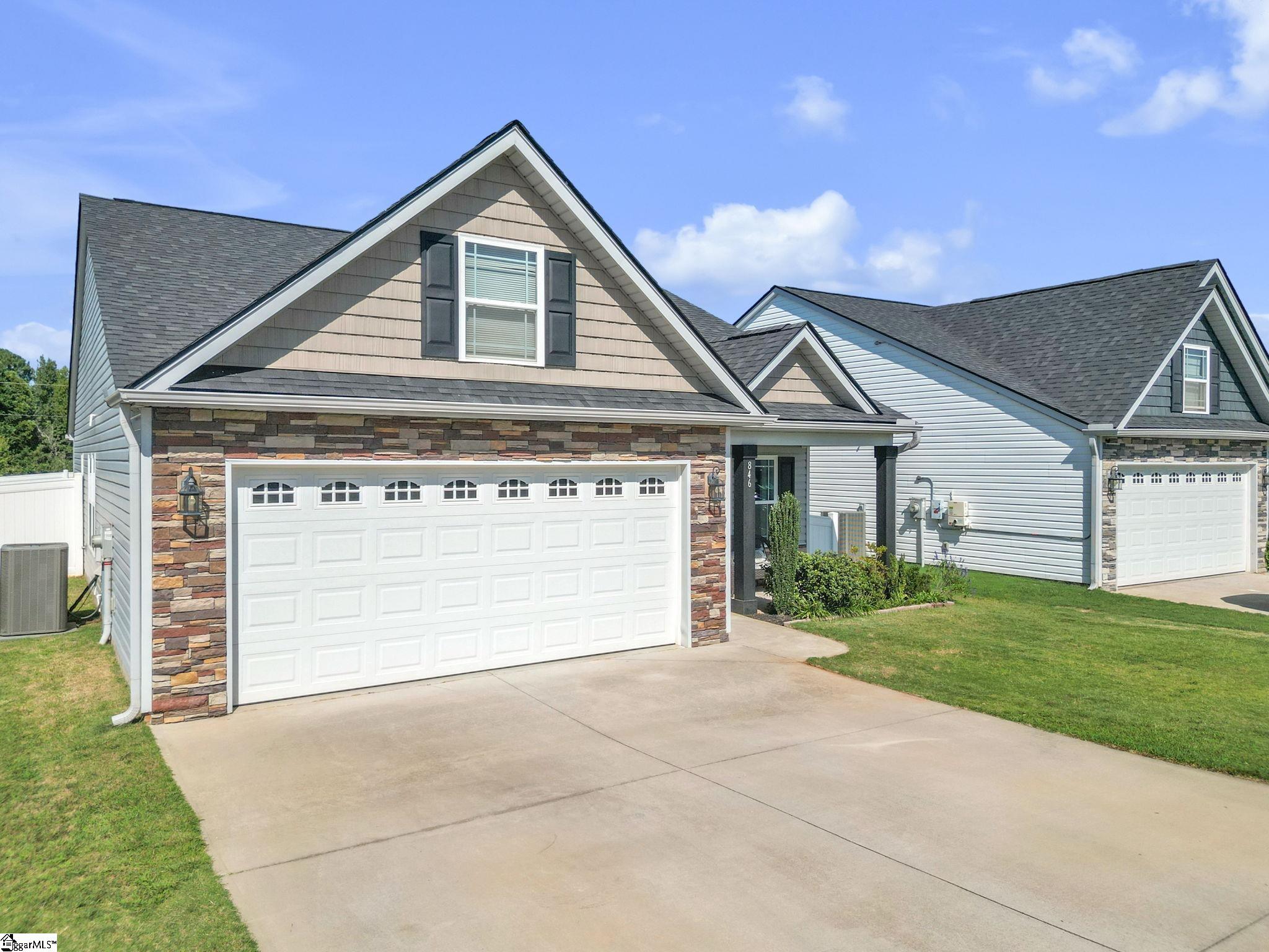 846 John Weaver Trace Property Photo 2