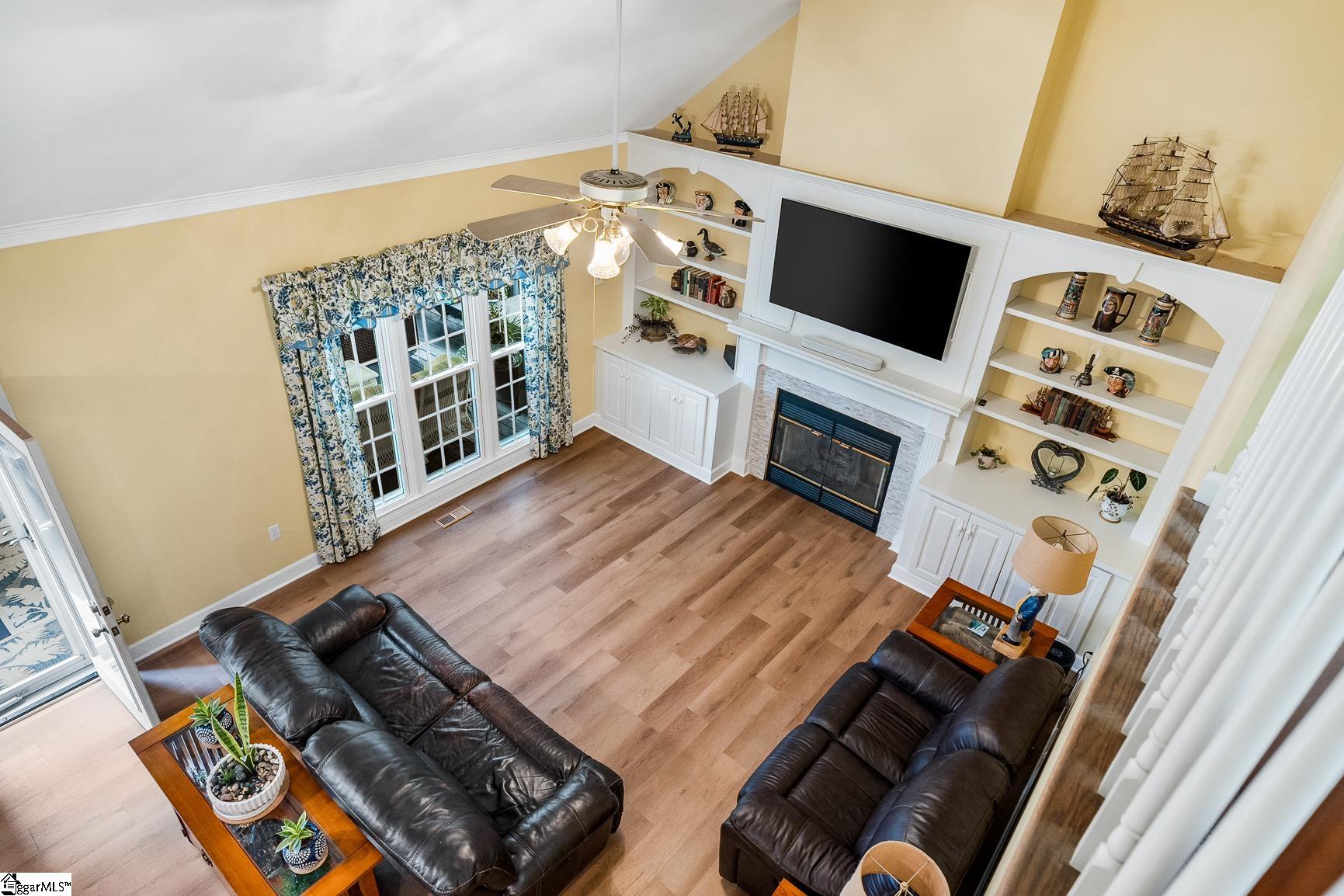 106 Roxbury Court Property Photo 15