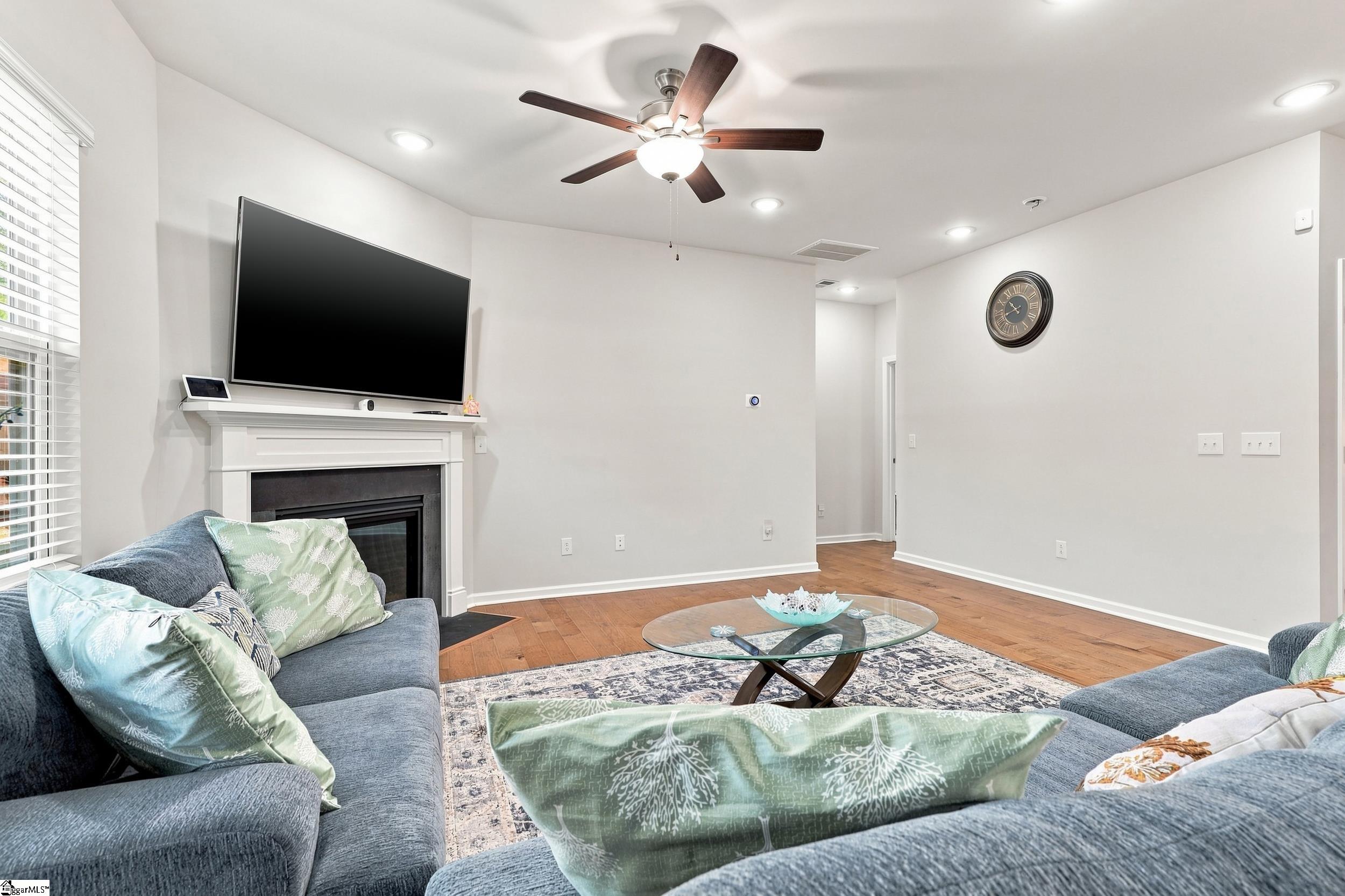 101 Indigo Park Place Property Photo 12