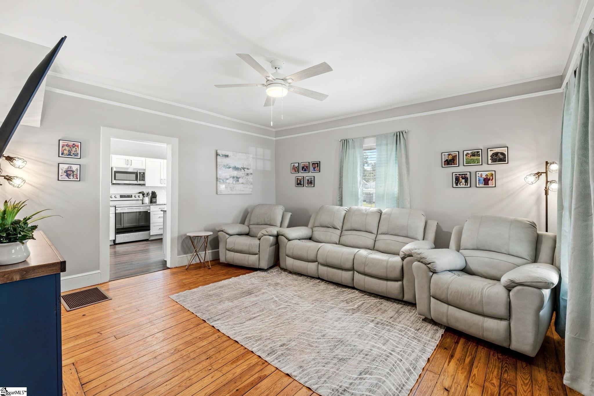 101 Bud Street Property Photo 8