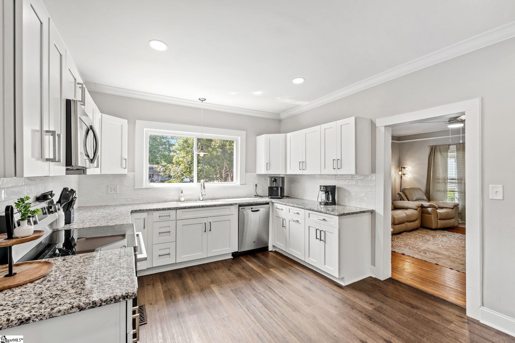 101 Bud Street Property Photo 10
