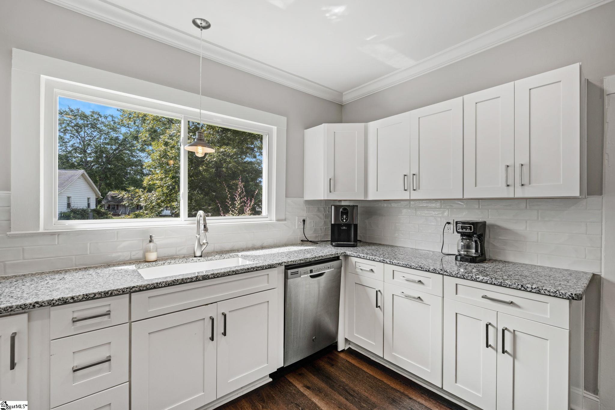 101 Bud Street Property Photo 13