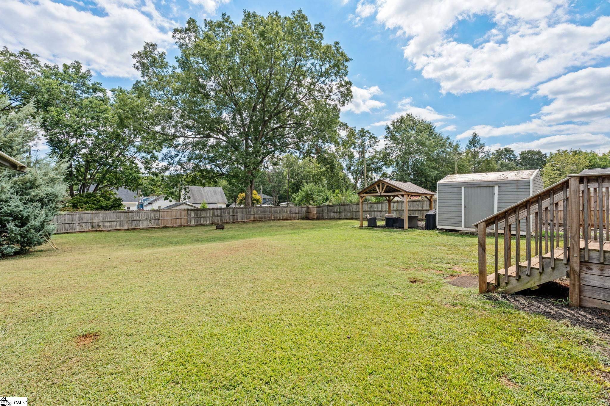 101 Bud Street Property Photo 31