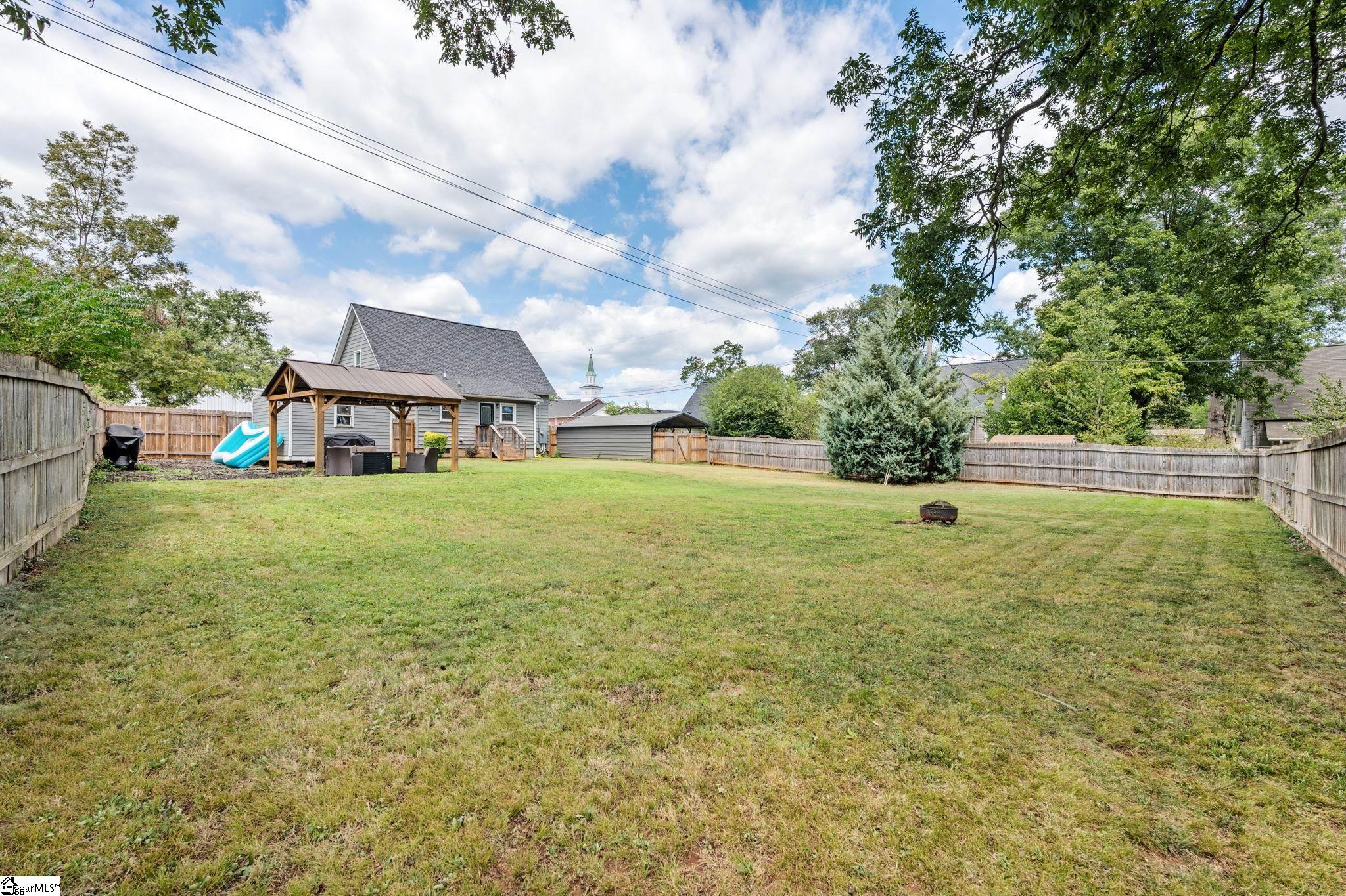 101 Bud Street Property Photo 33