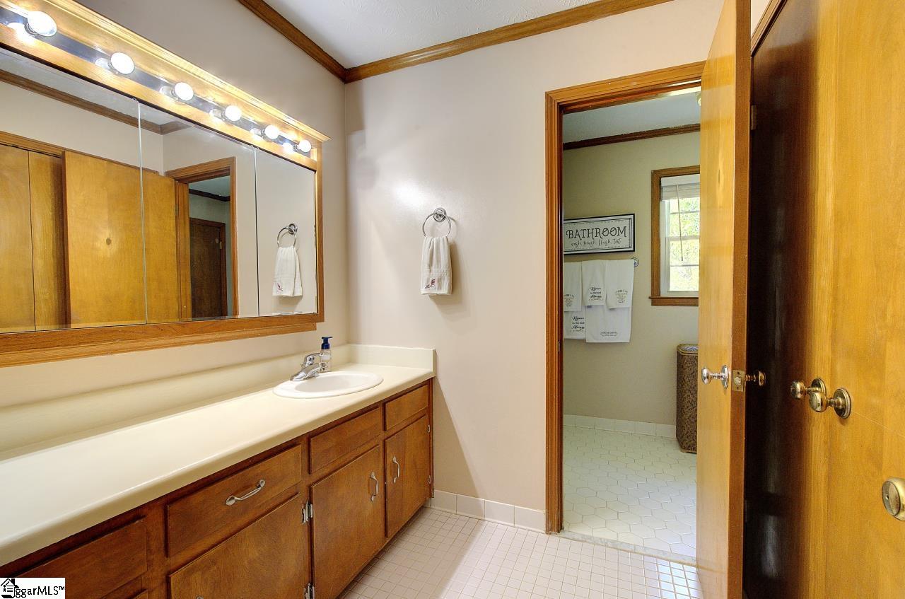 1603400 Property Photo 22