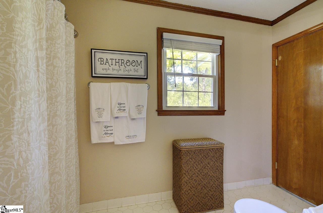 1603400 Property Photo 23