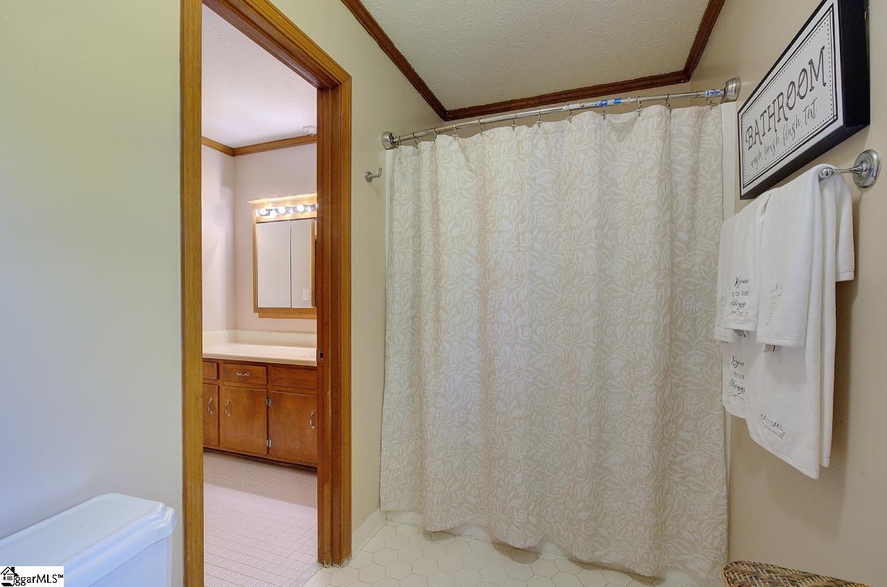 1603400 Property Photo 24