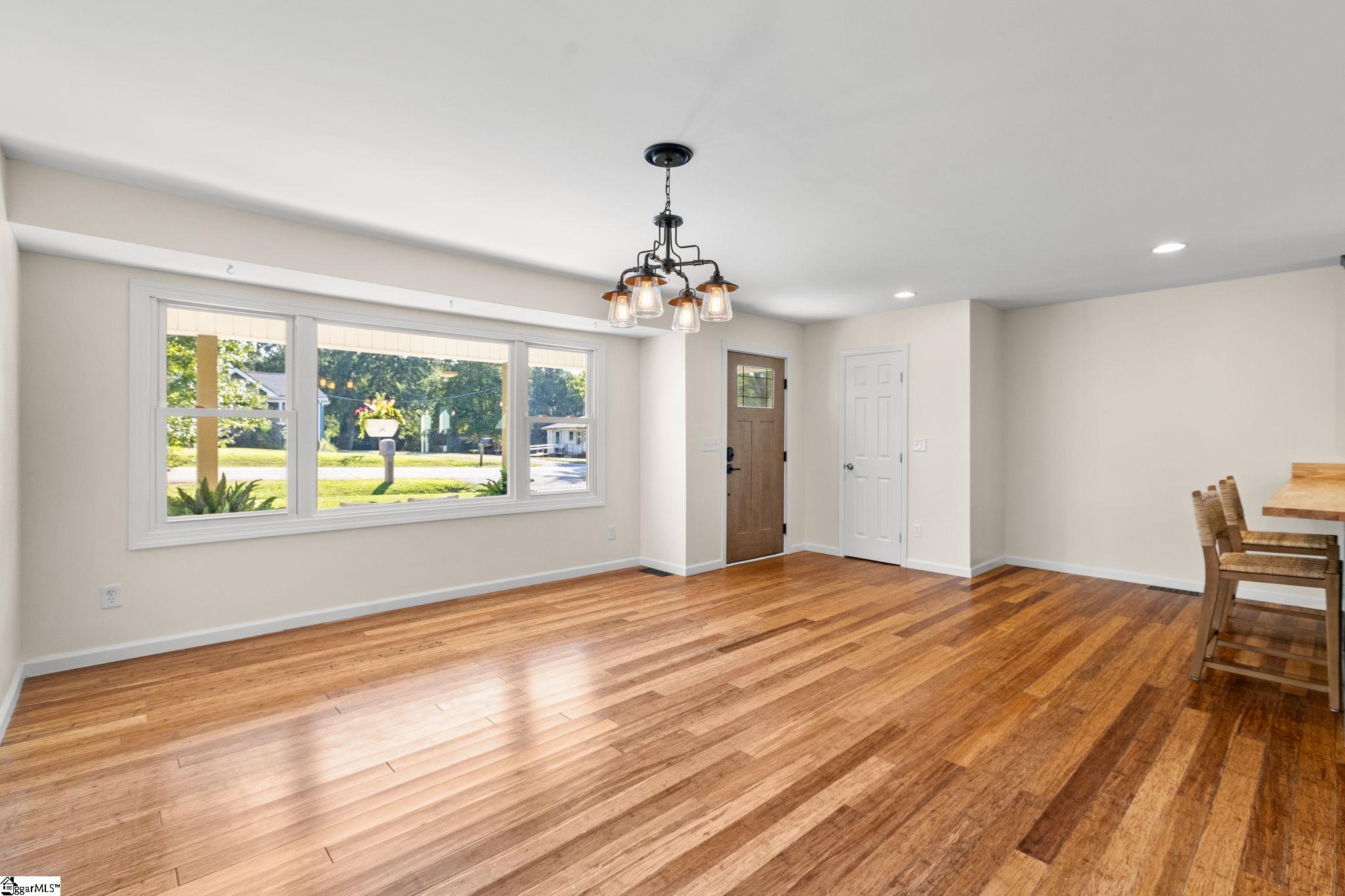 112 Hilltop Drive Property Photo 8