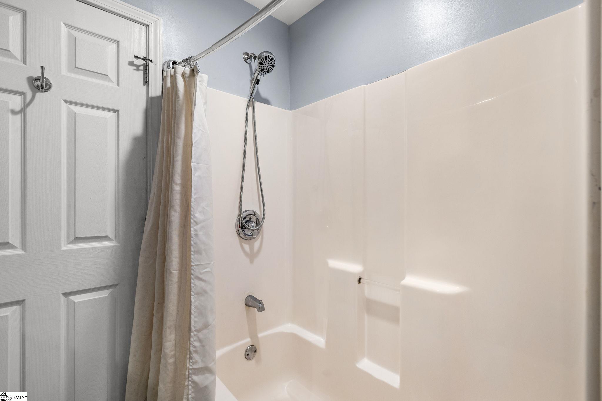 112 Hilltop Drive Property Photo 26