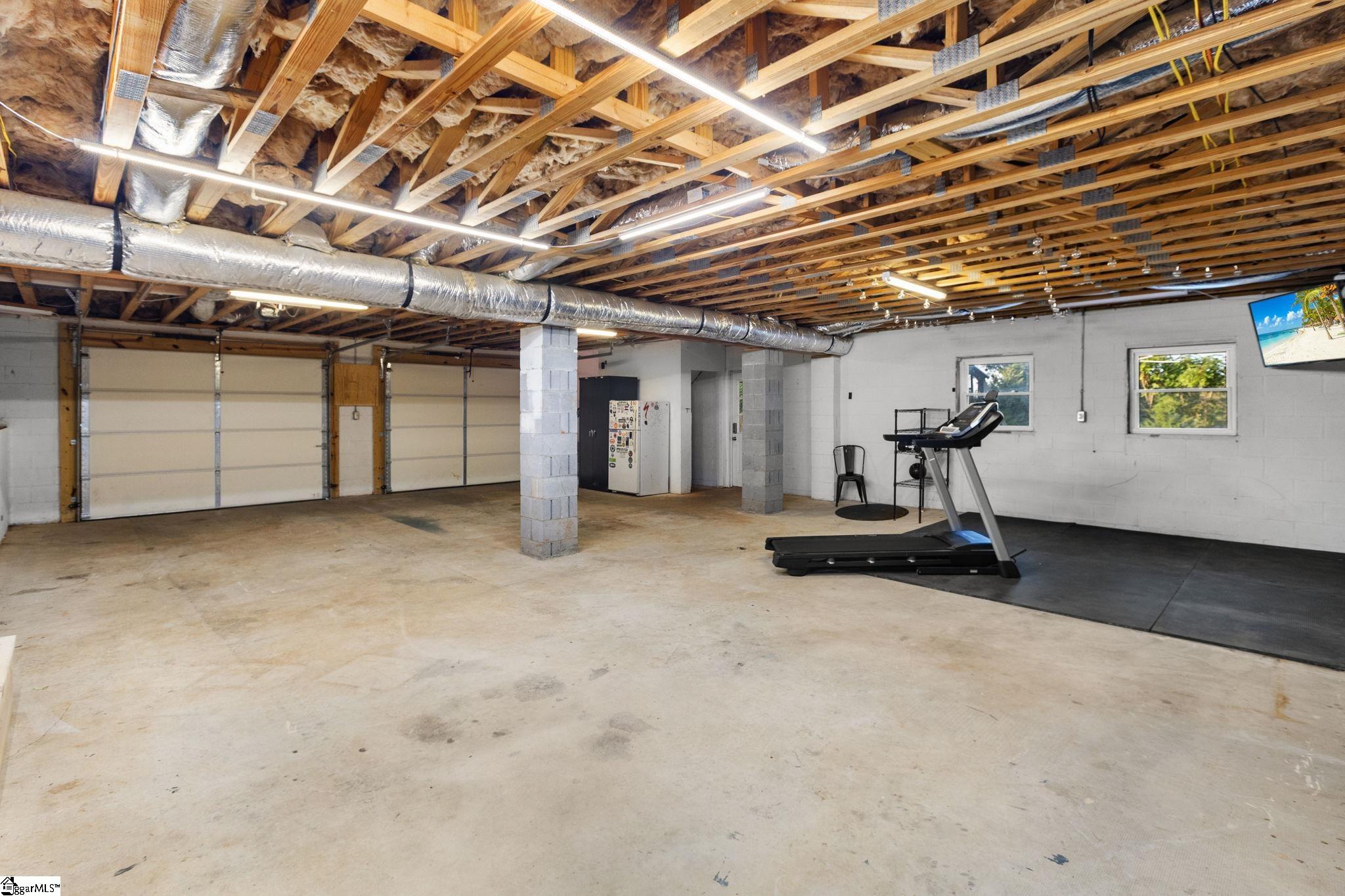 112 Hilltop Drive Property Photo 34