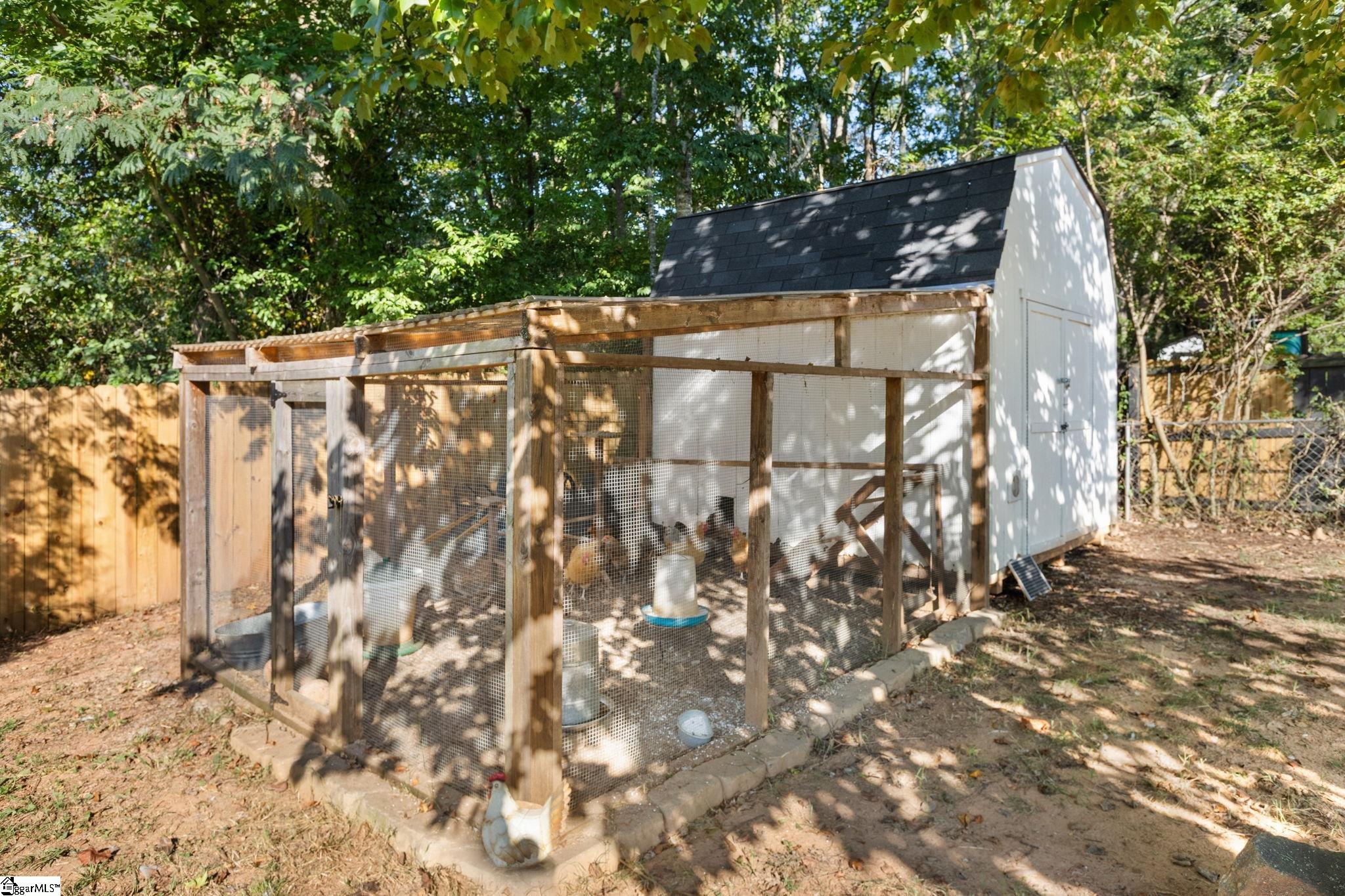 112 Hilltop Drive Property Photo 40