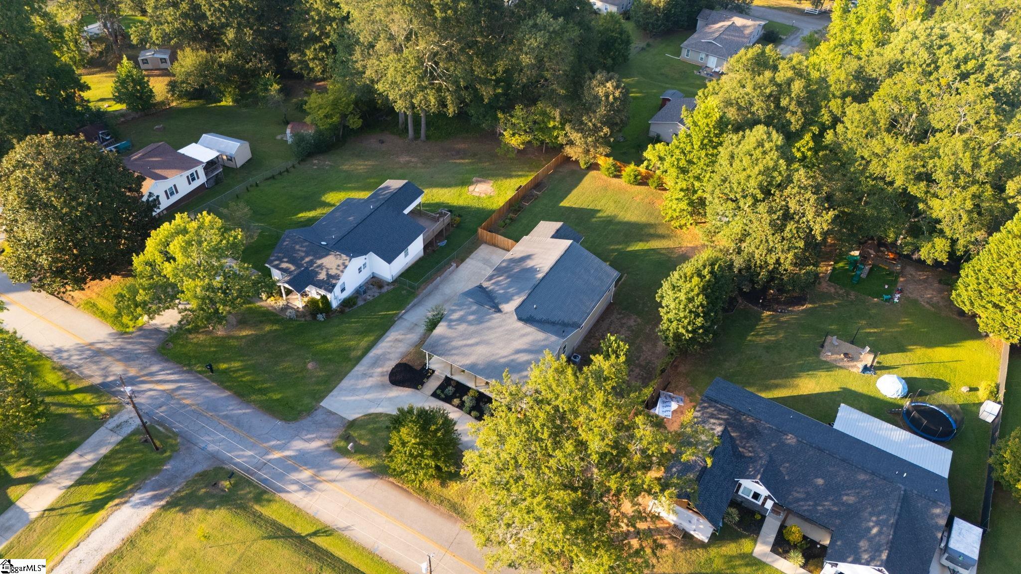 112 Hilltop Drive Property Photo 43