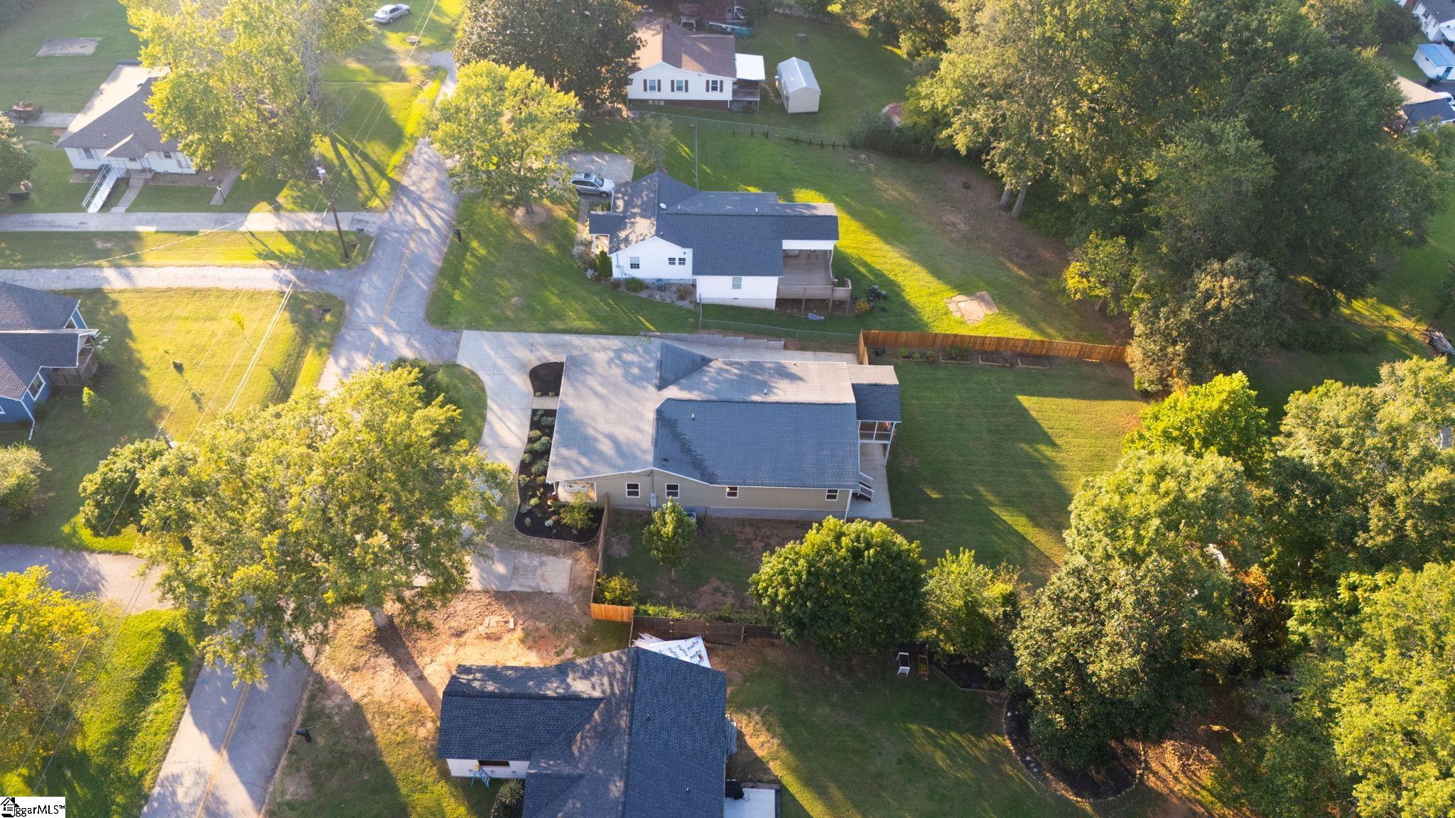 112 Hilltop Drive Property Photo 44