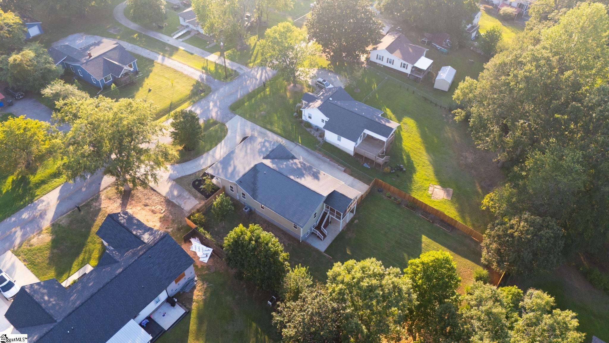 112 Hilltop Drive Property Photo 45
