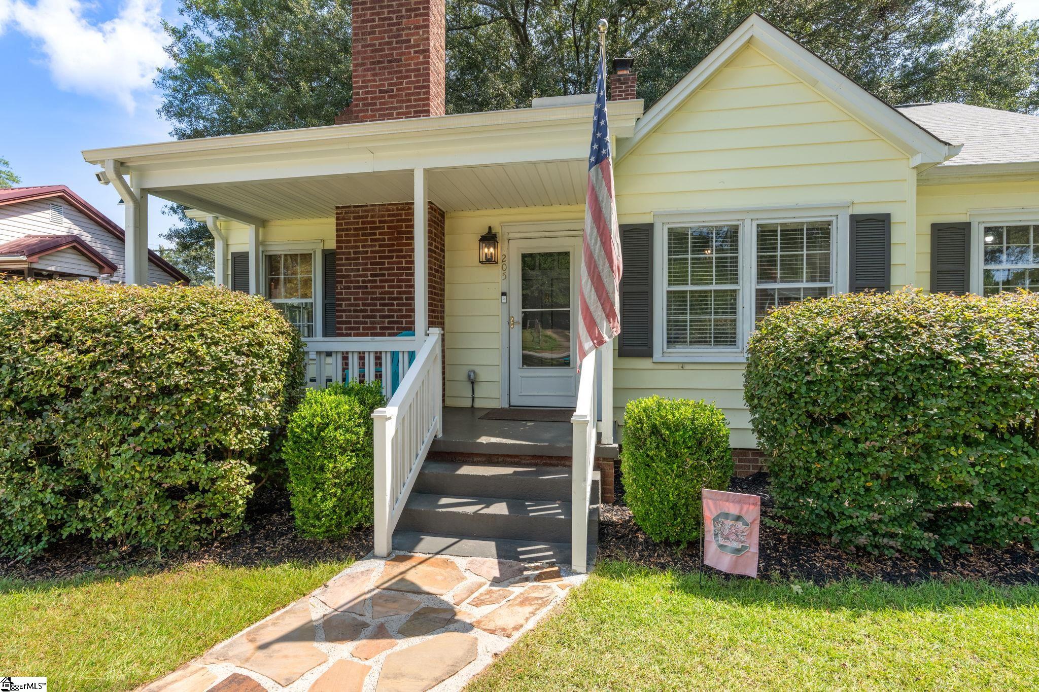 205 Carolina Avenue Property Photo 1